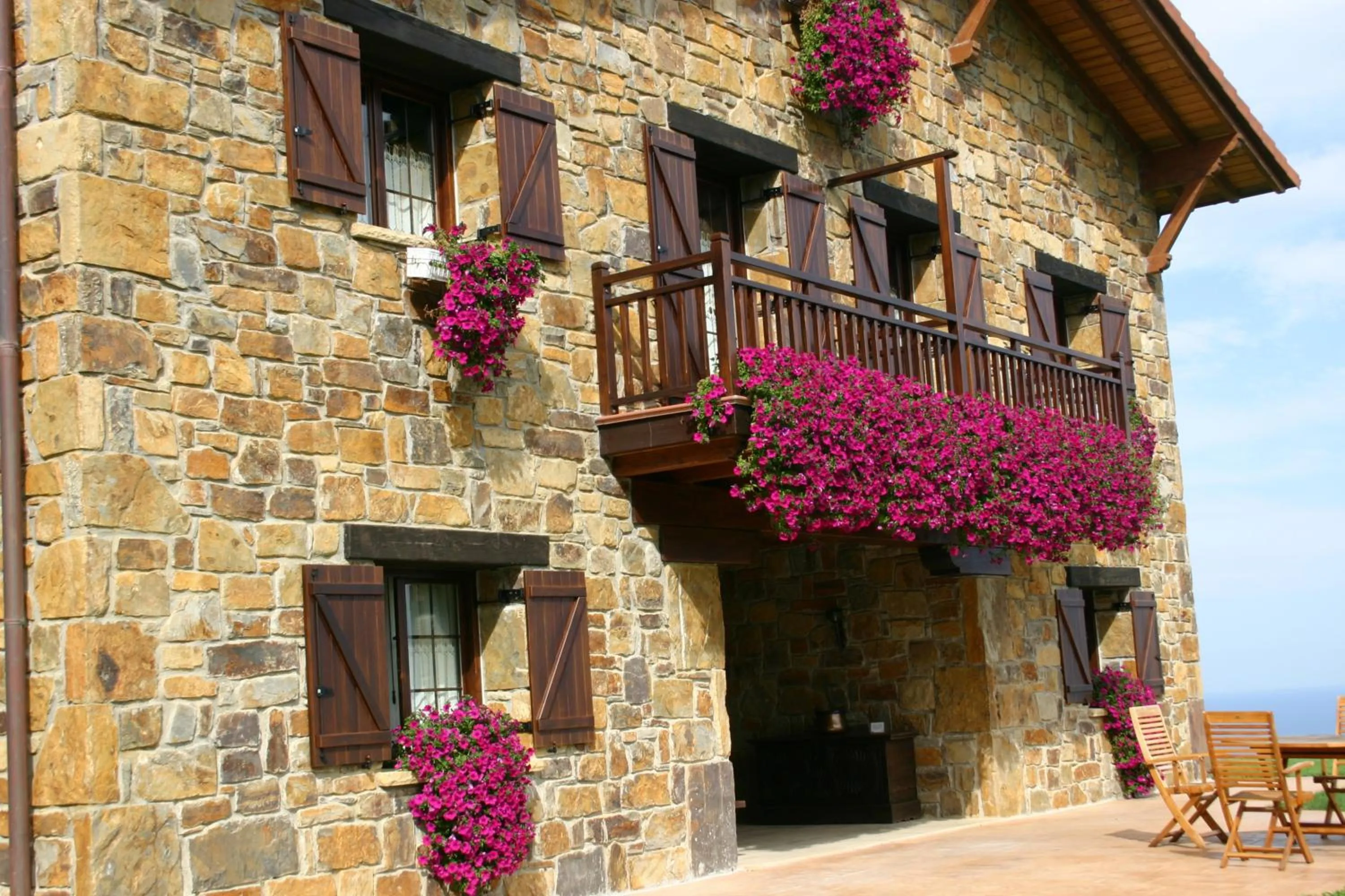 Facade/entrance in Eco Hotel Rural Lurdeia - Adults Only