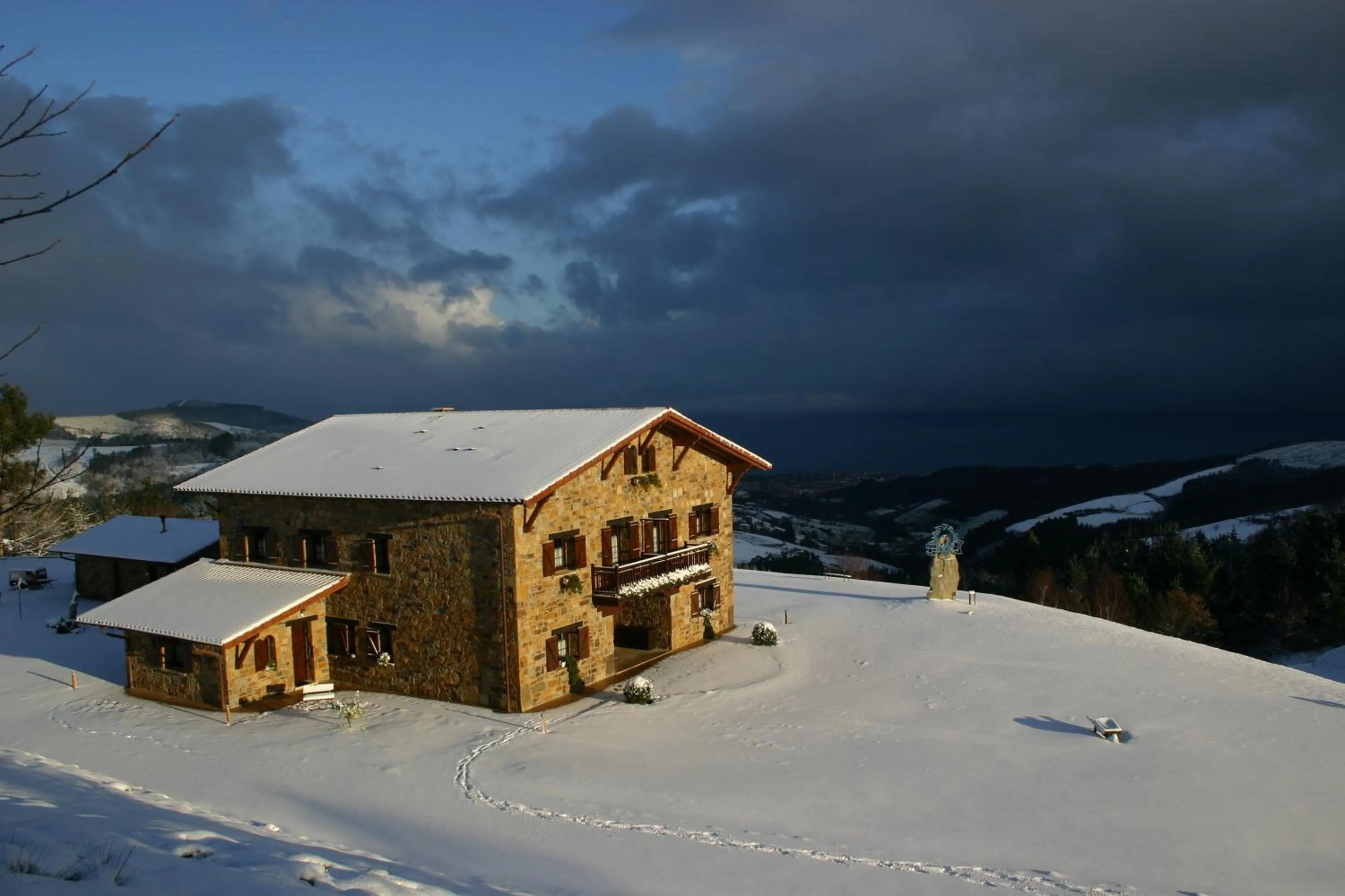 Property building in Eco Hotel Rural Lurdeia - Adults Only