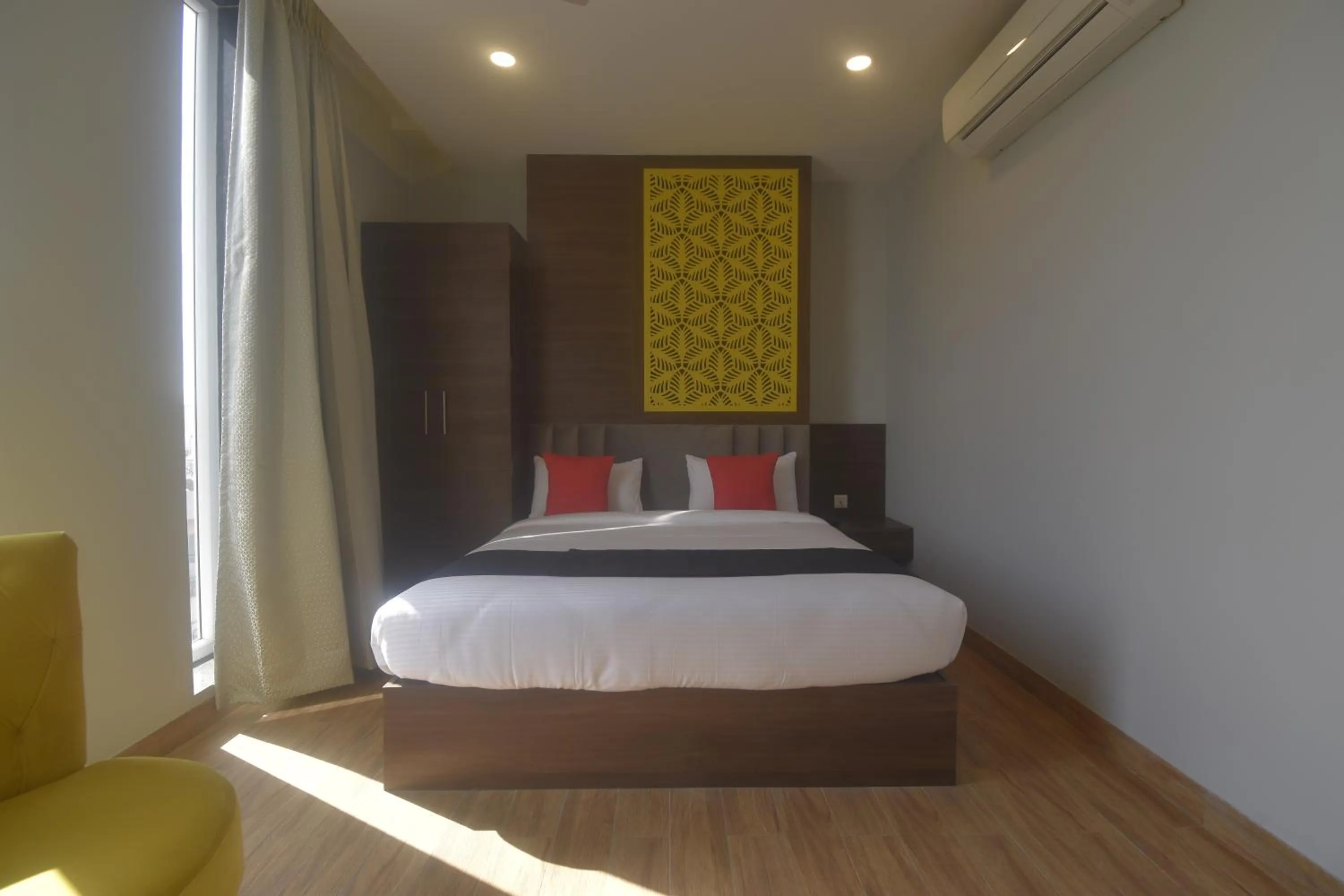 Bed in Ka10 SQUARE HOTEL & BANQUETS