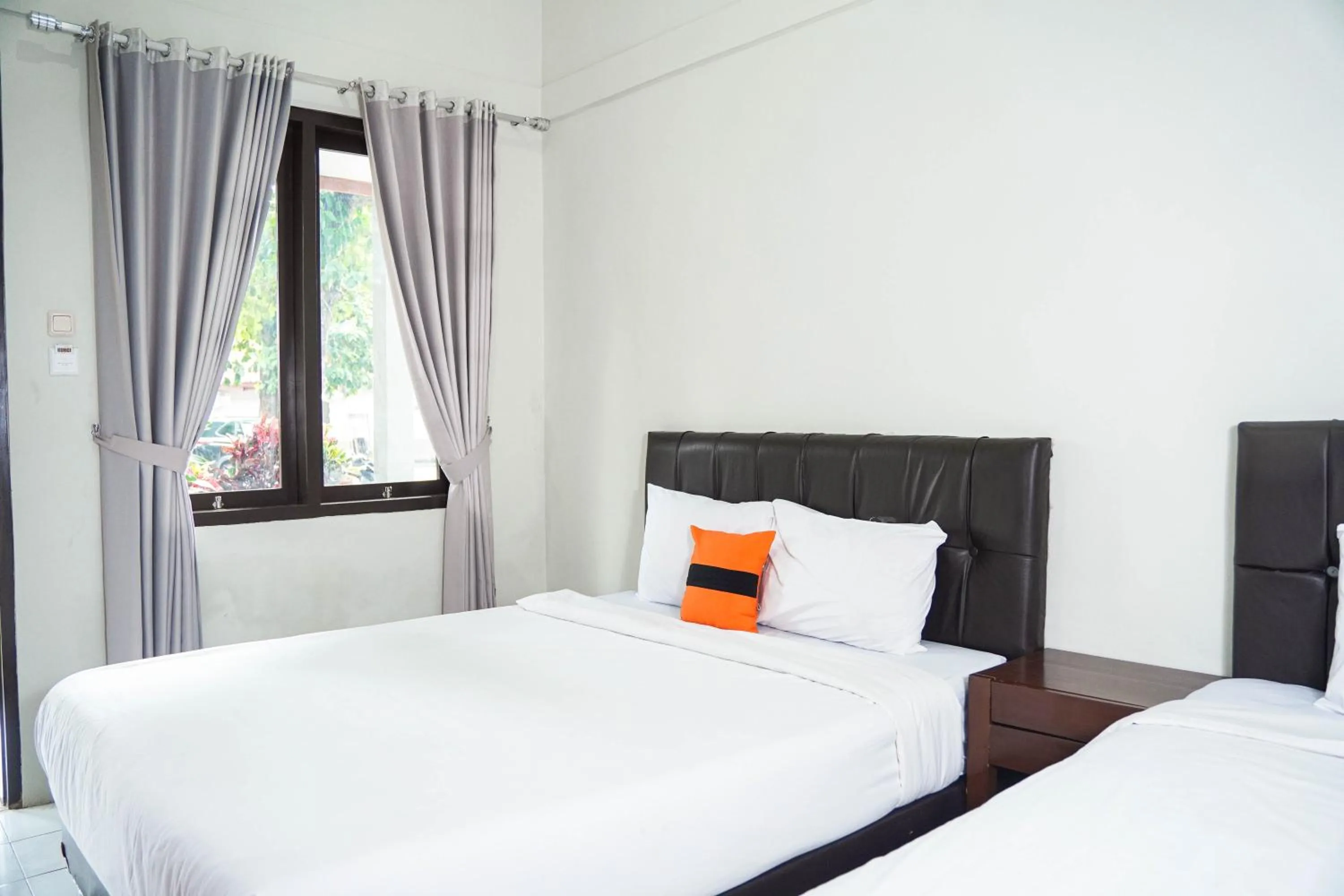 Standard Twin Room in Long Beach Hotel Pangandaran