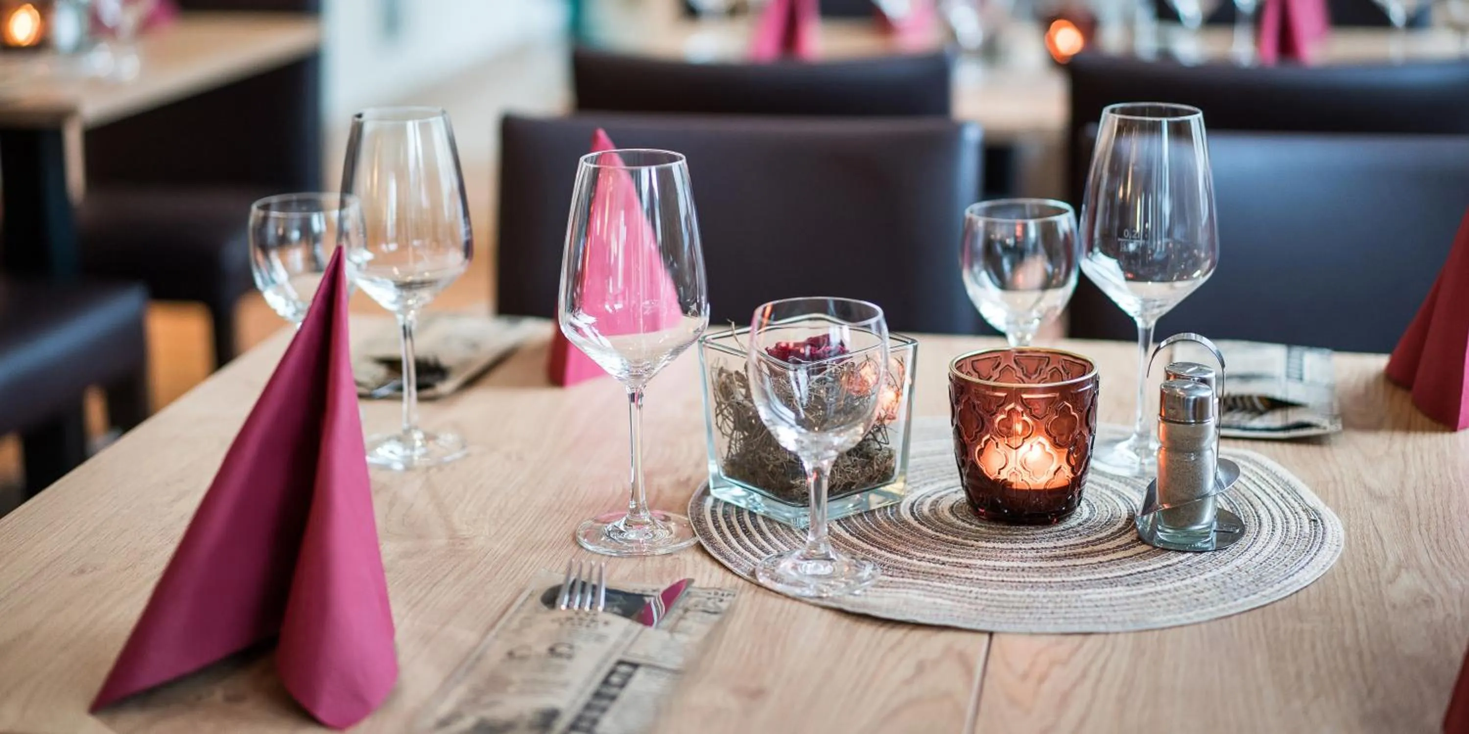 Restaurant/places to eat in Hotel Hangelar