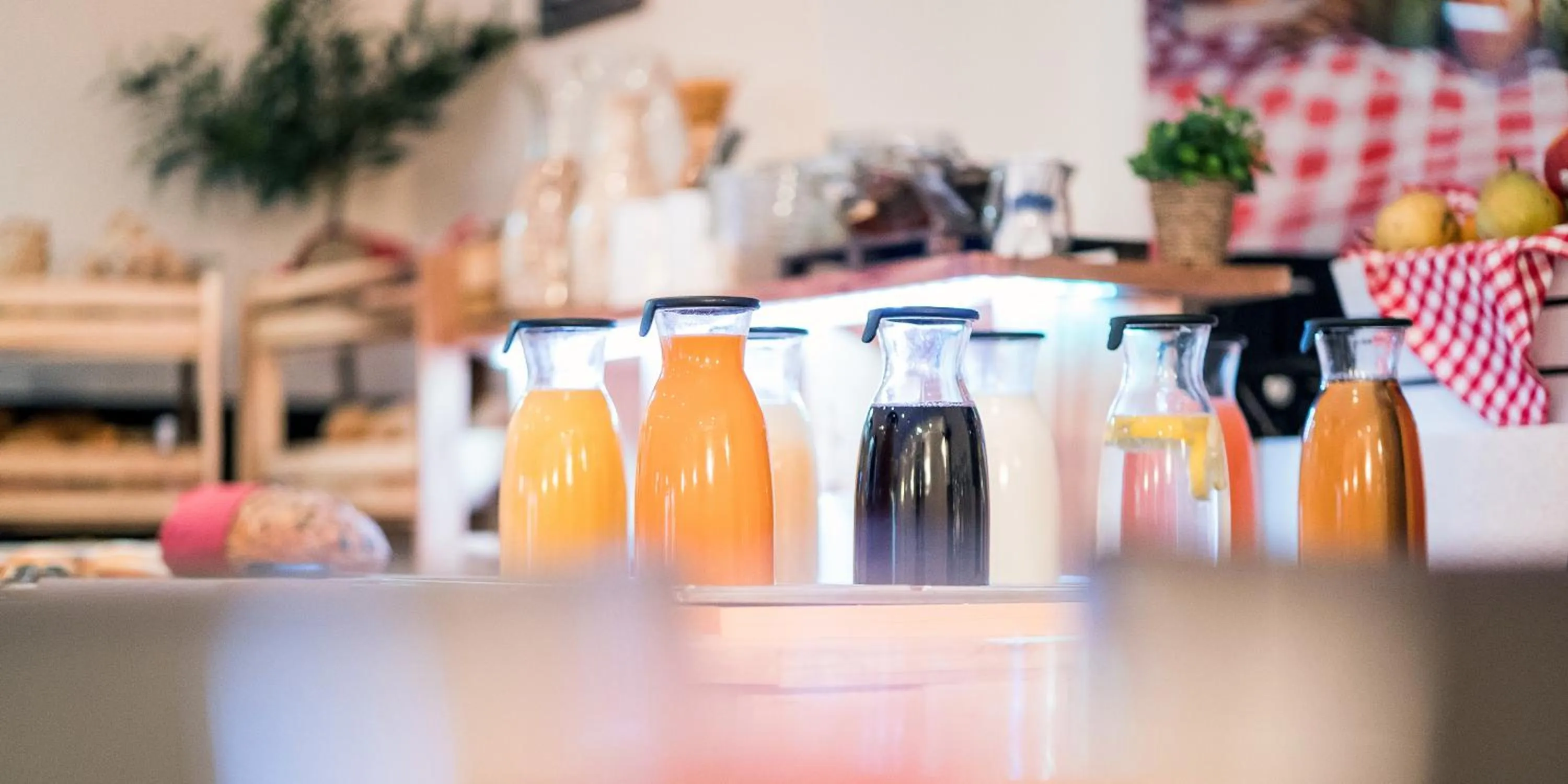 Buffet breakfast in Hotel Hangelar