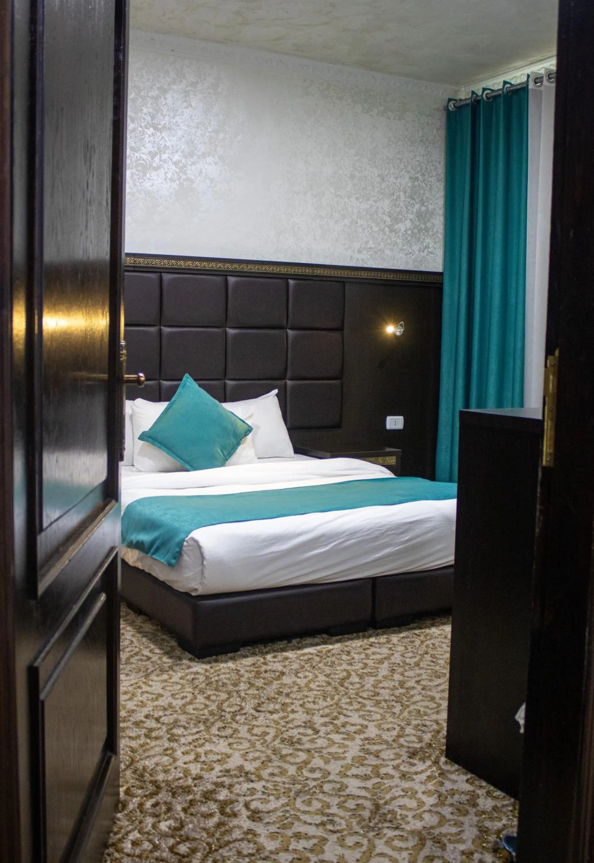 Bed in The Castle Hotel