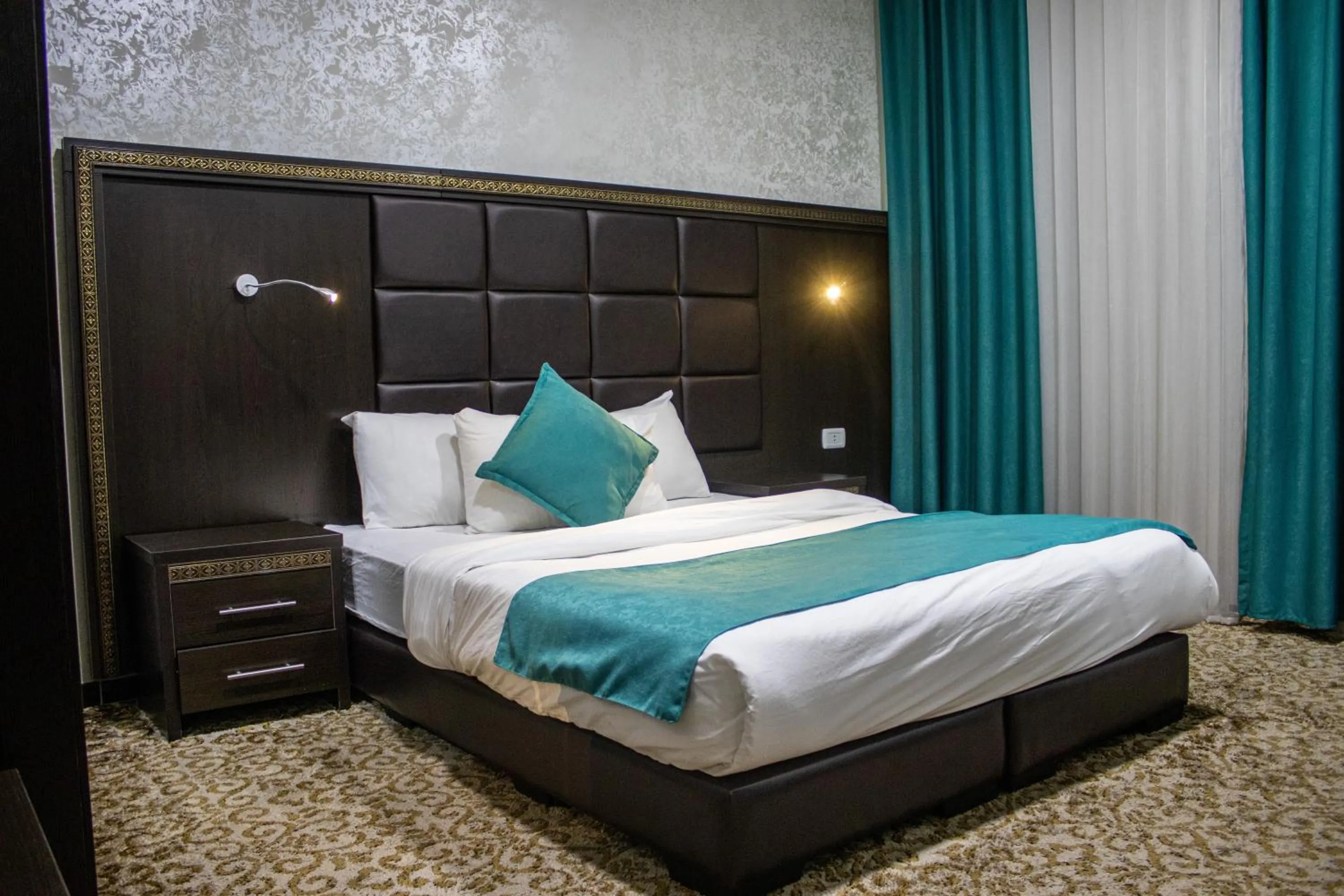 Bed in The Castle Hotel