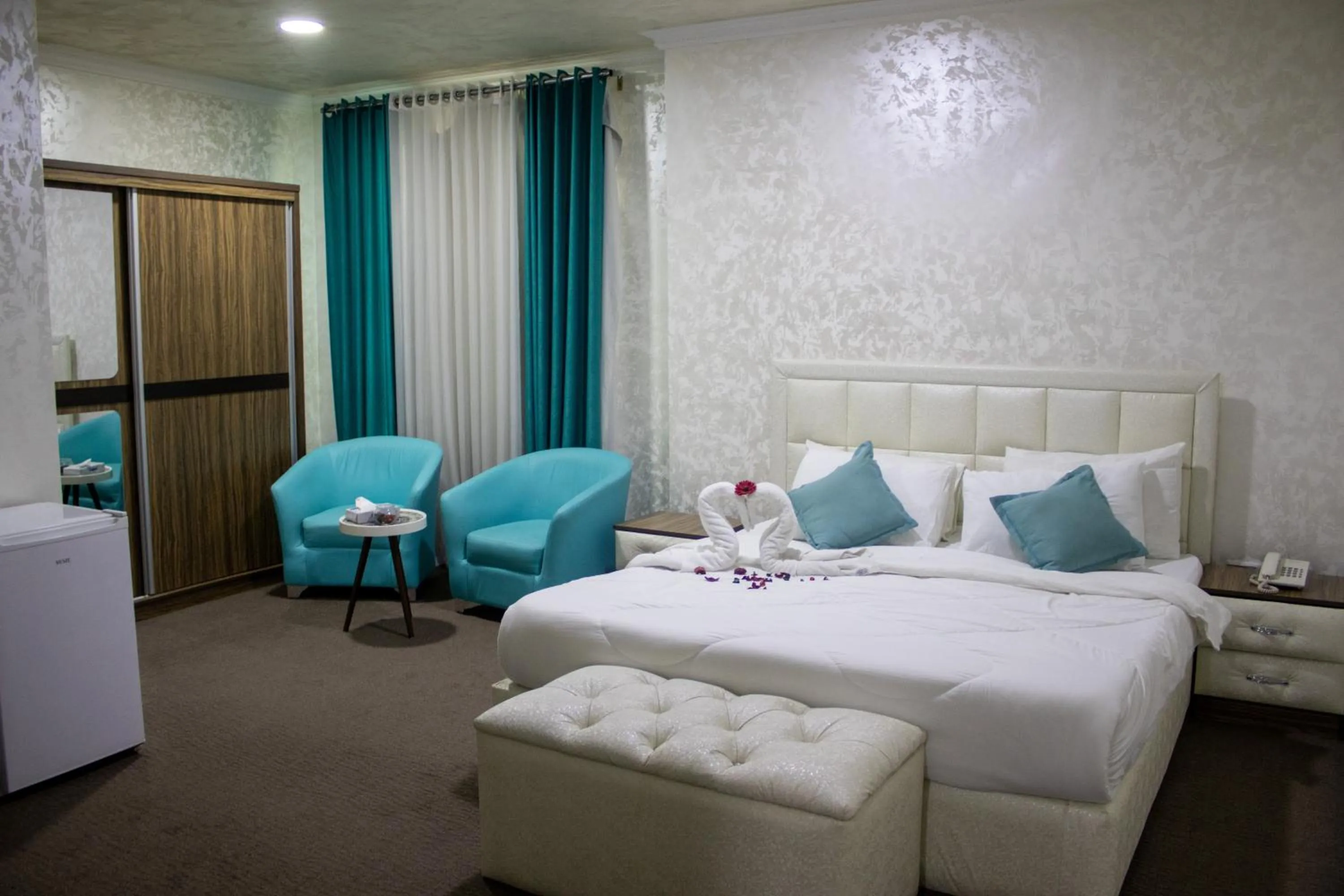 Bed in The Castle Hotel