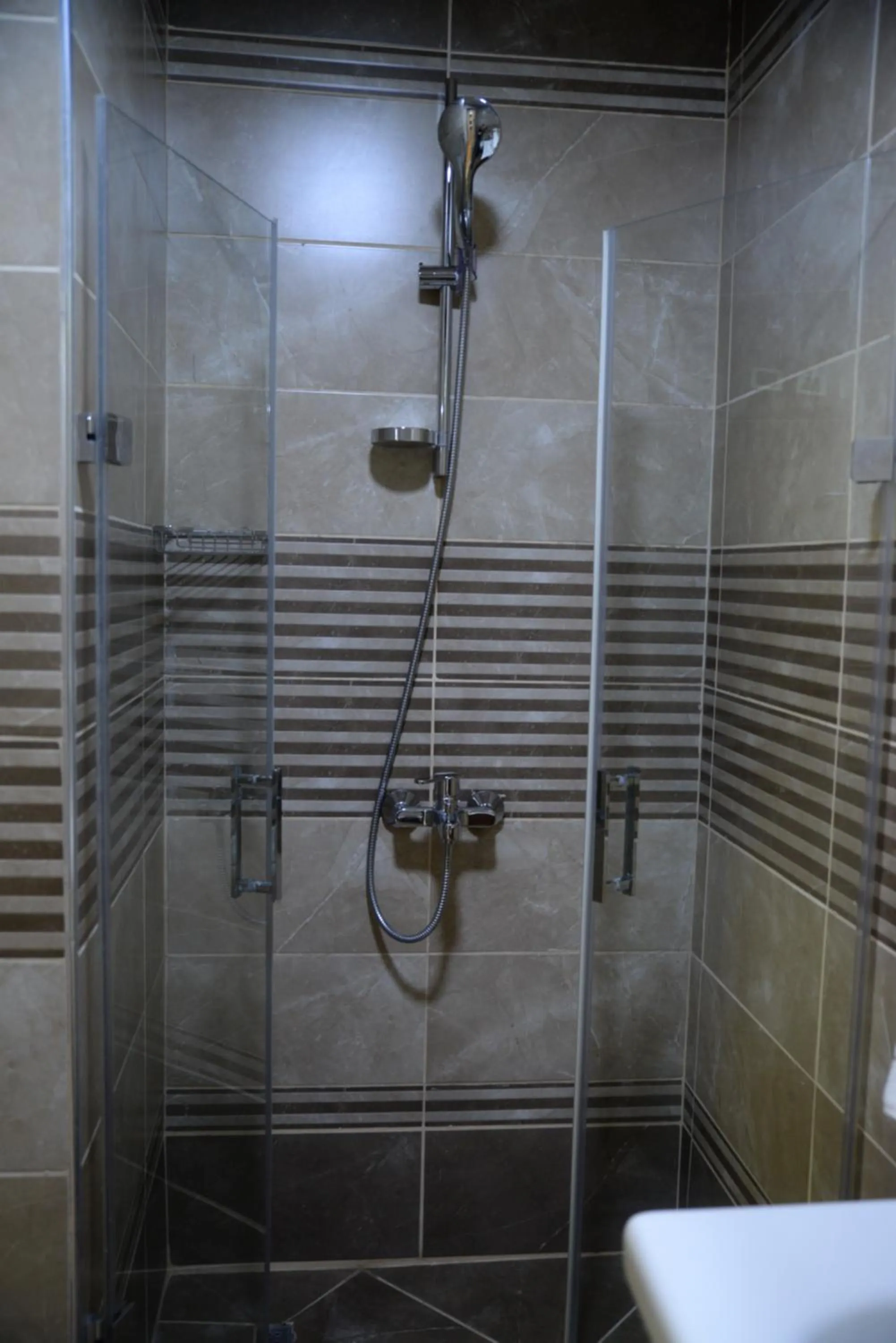 Shower in Perante Hotel Şişli