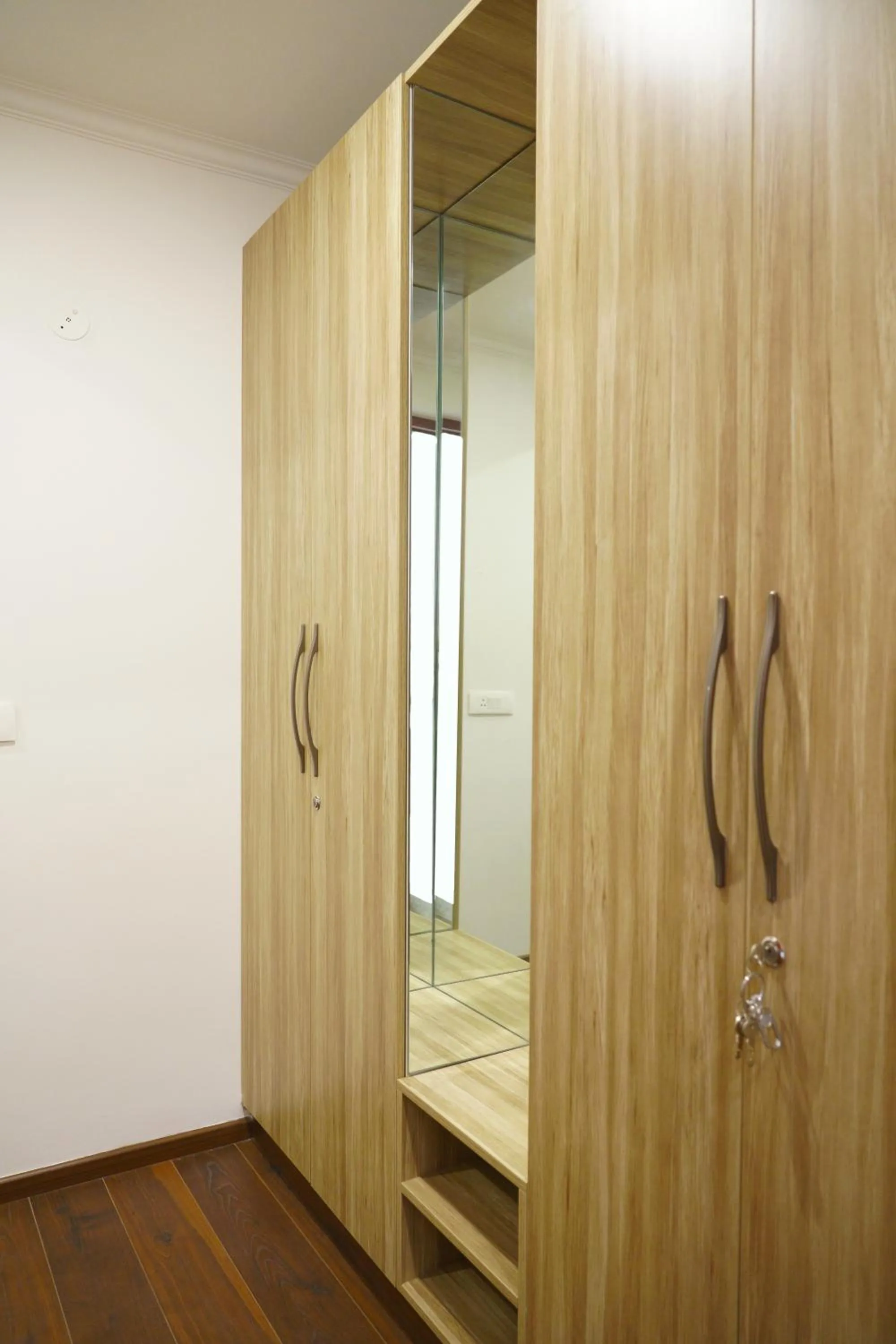 Property building in Lime Tree Hotel Pulkit Gurgaon-Artemis Hospital, Nearest Metro Huda City Centre