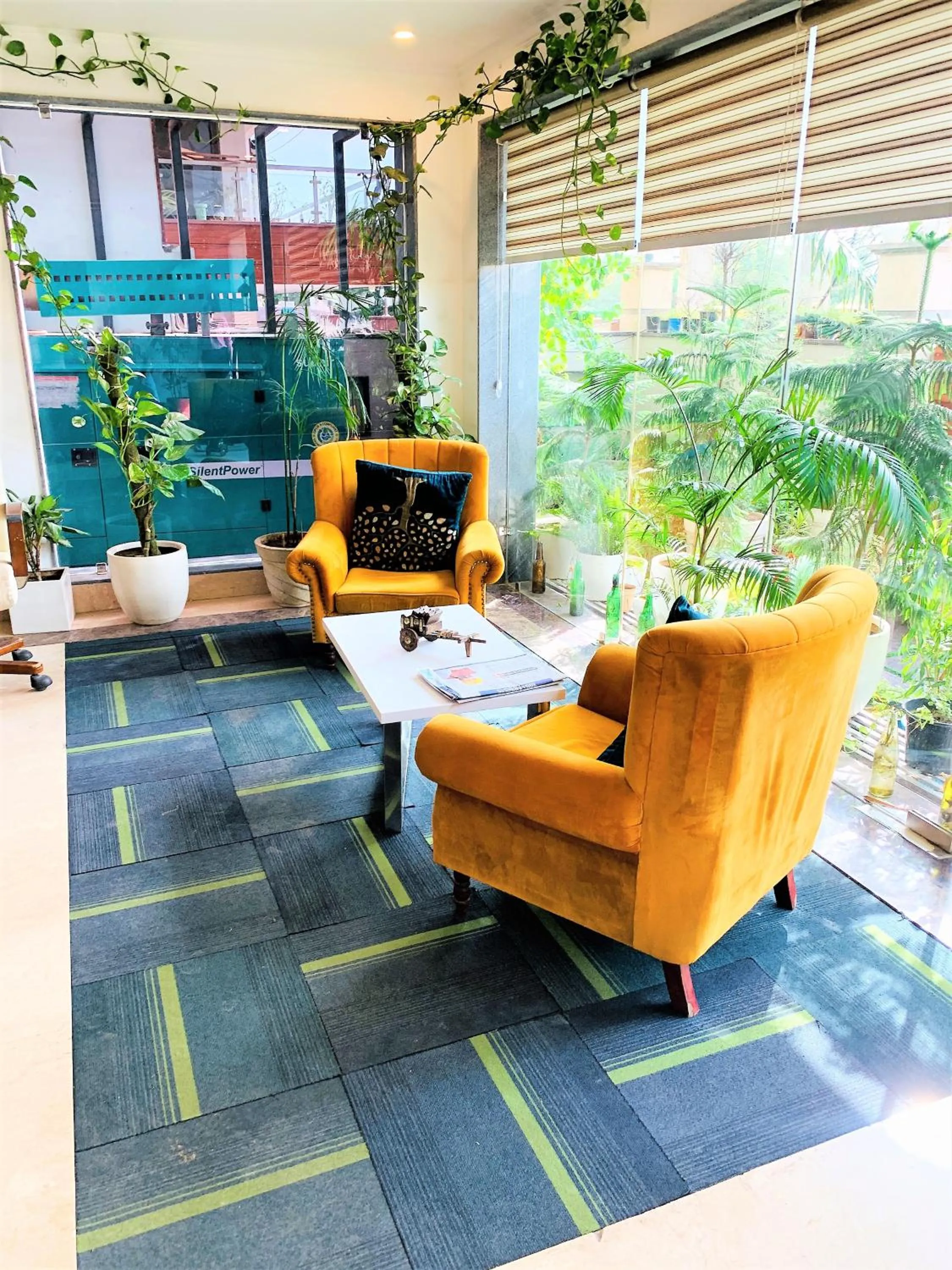 Lobby or reception in Lime Tree Hotel Pulkit Gurgaon-Artemis Hospital, Nearest Metro Huda City Centre