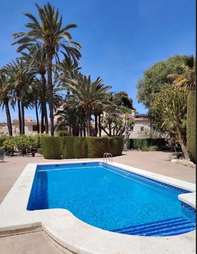Swimming pool in Hotel Torre San Juan