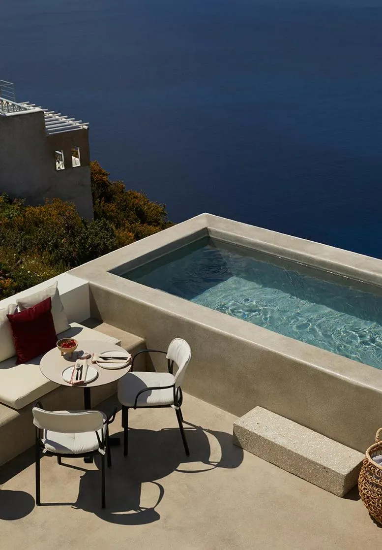 Day in Atoles Retreat