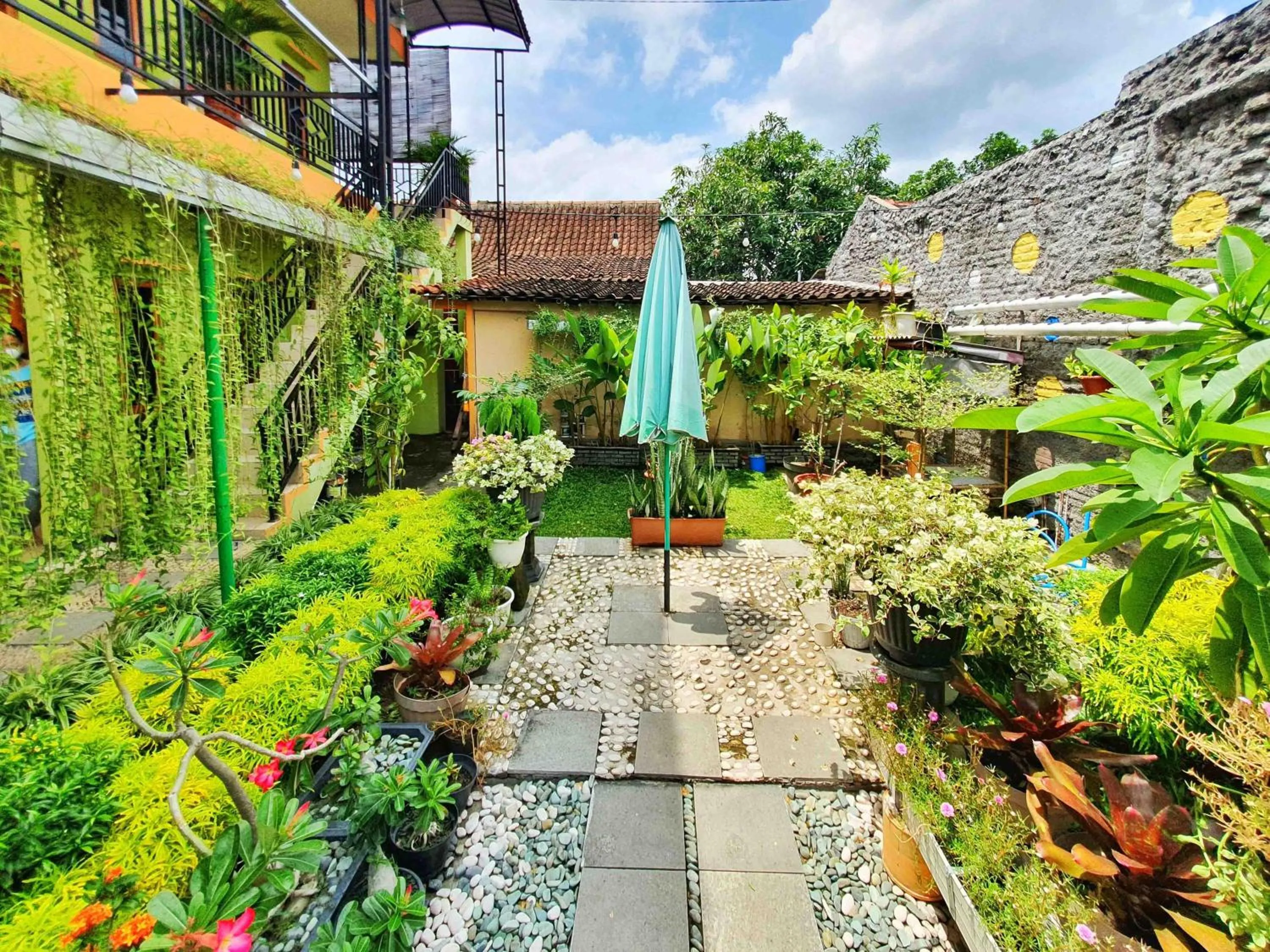 Property building in RedDoorz Syariah at Graha Adi Karya Kartasura