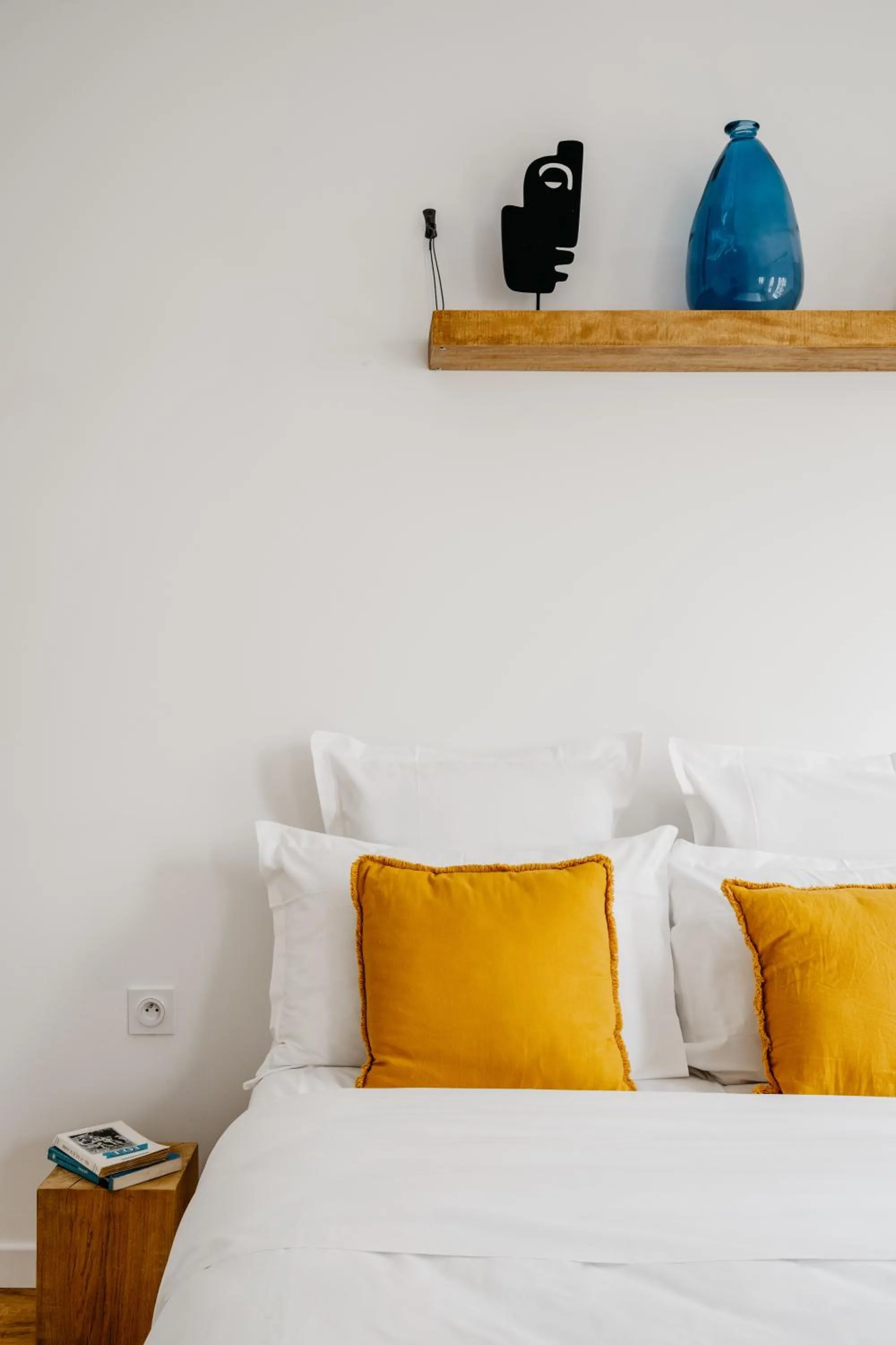 Bedroom in Edgar Suites Levallois – Jules Verne