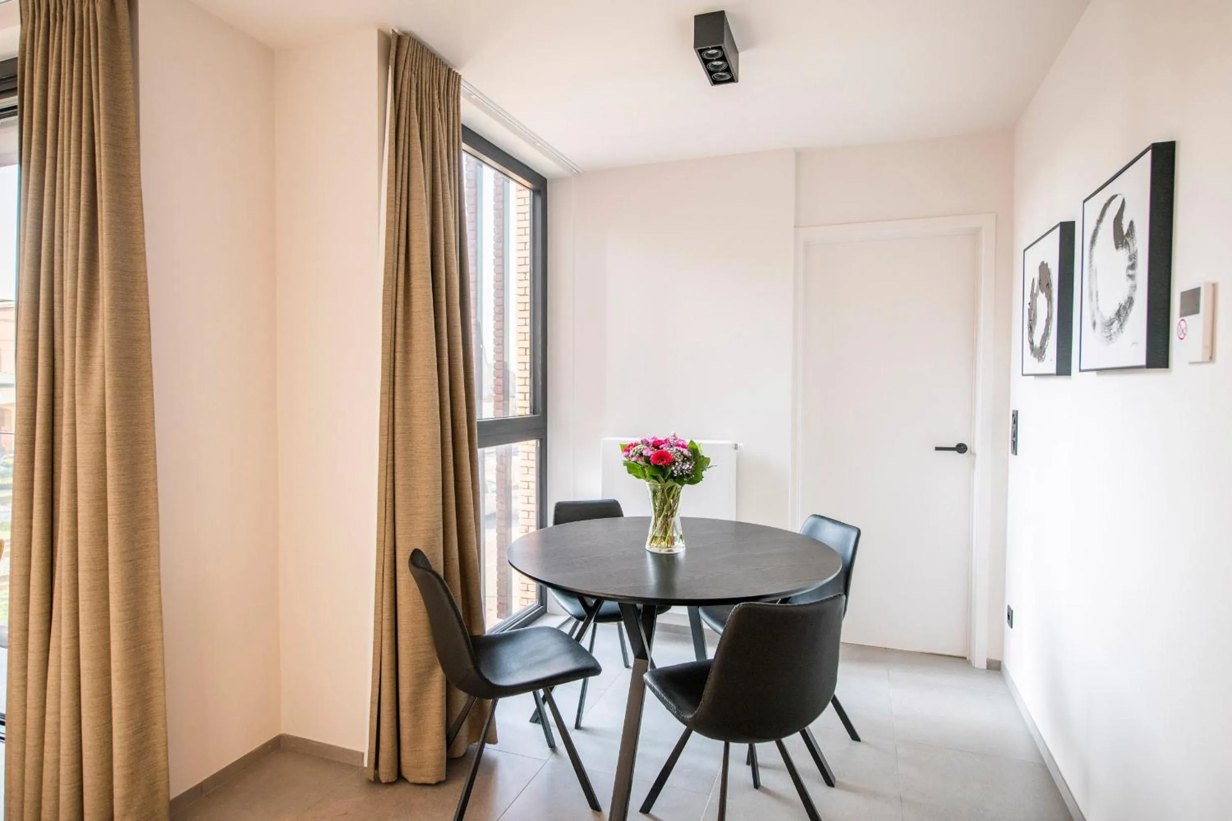 Dining area in Belcasa Beach Suites & Lofts Aparthotel