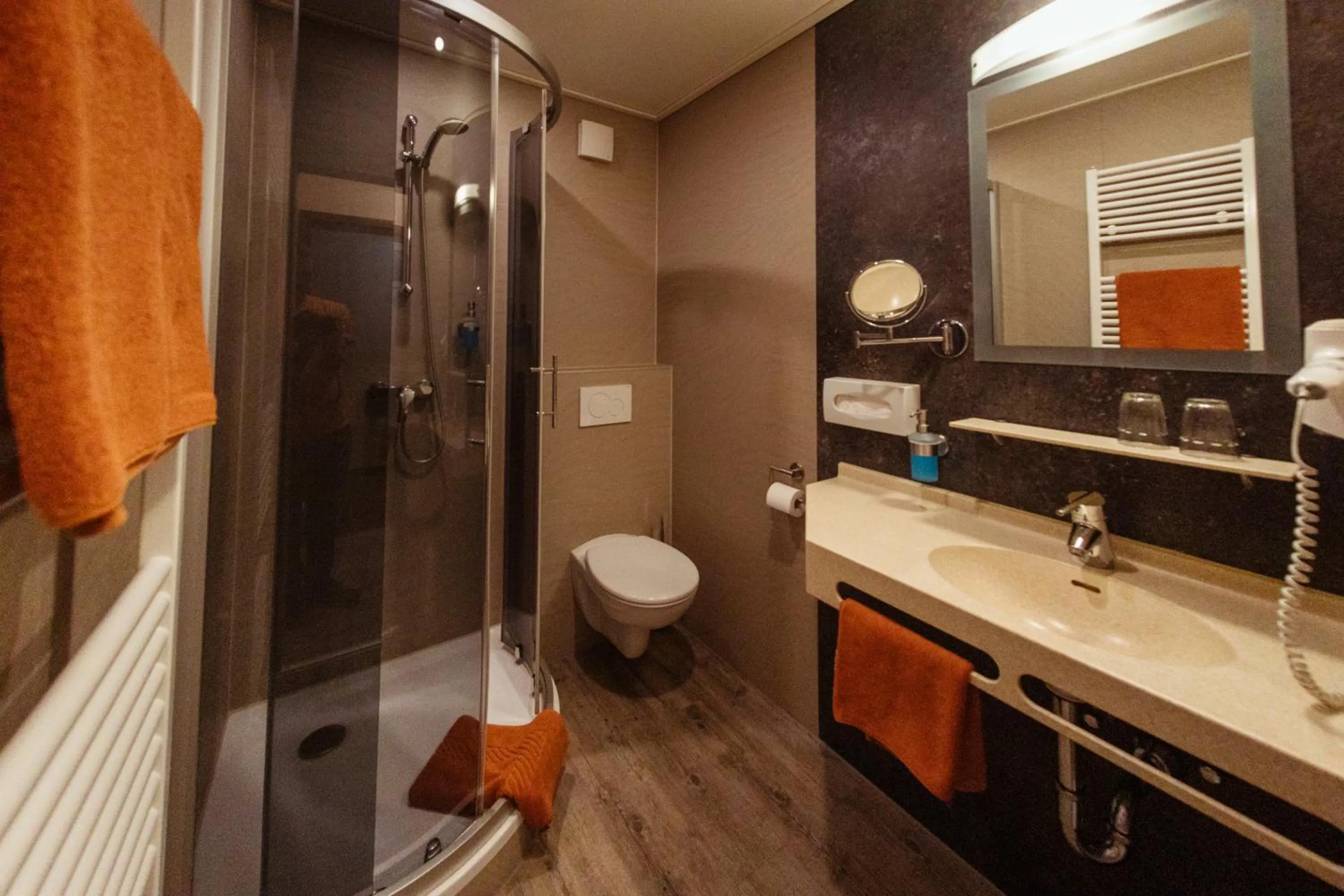 Shower in Hotel Sonnental