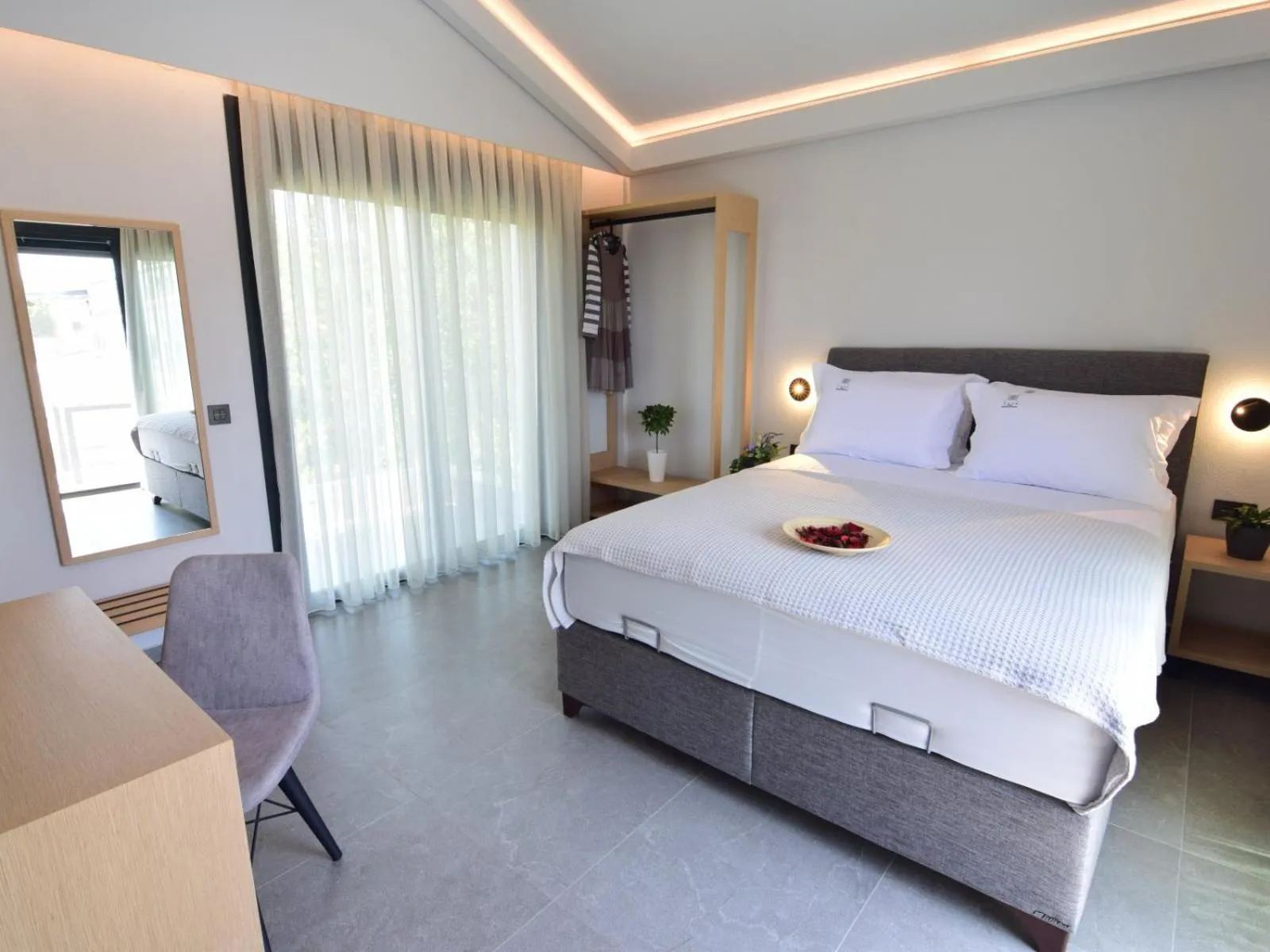 Bed in Aloe The Green Suites - Nikiti Halkidiki