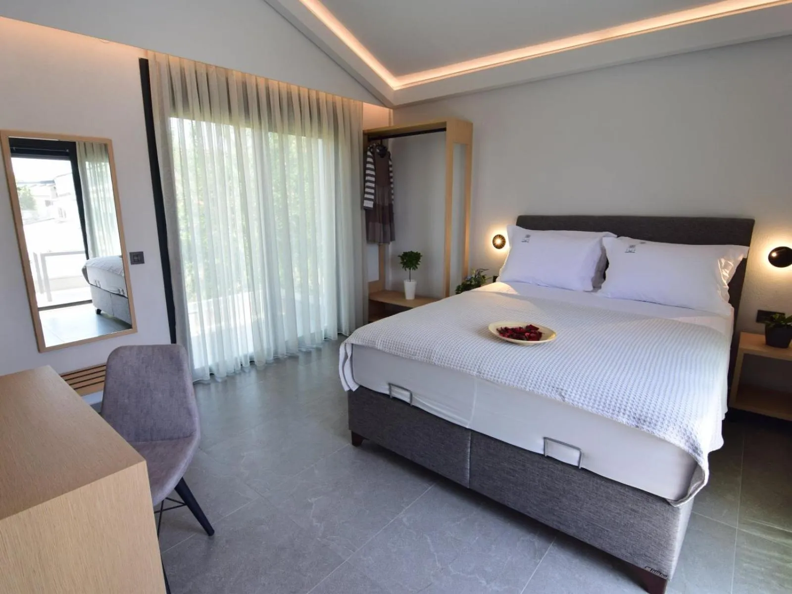 Bed in Aloe The Green Suites - Nikiti Halkidiki