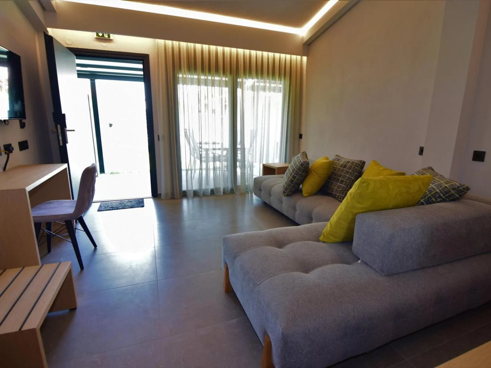 TV and multimedia in Aloe The Green Suites - Nikiti Halkidiki