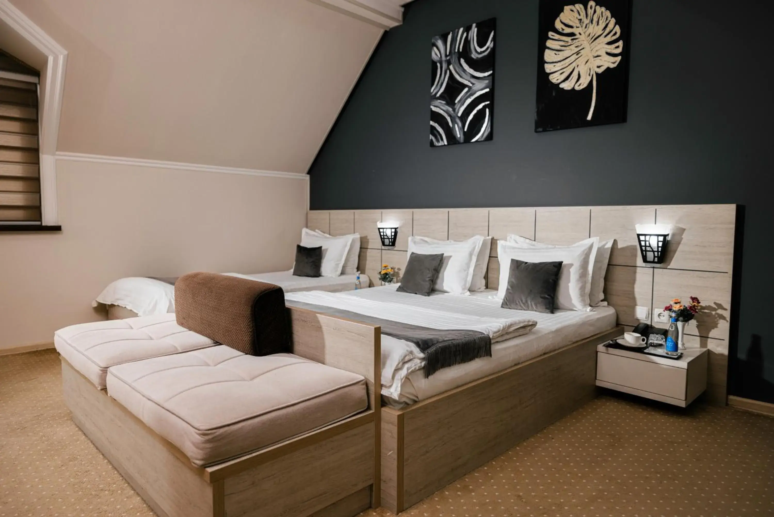 Deluxe Family Room in Art Regency Premium Hotel, Free Airport Shuttle Service Deluxe Family Room in Art Regency Premium Hotel, Free Airport Shuttle Service