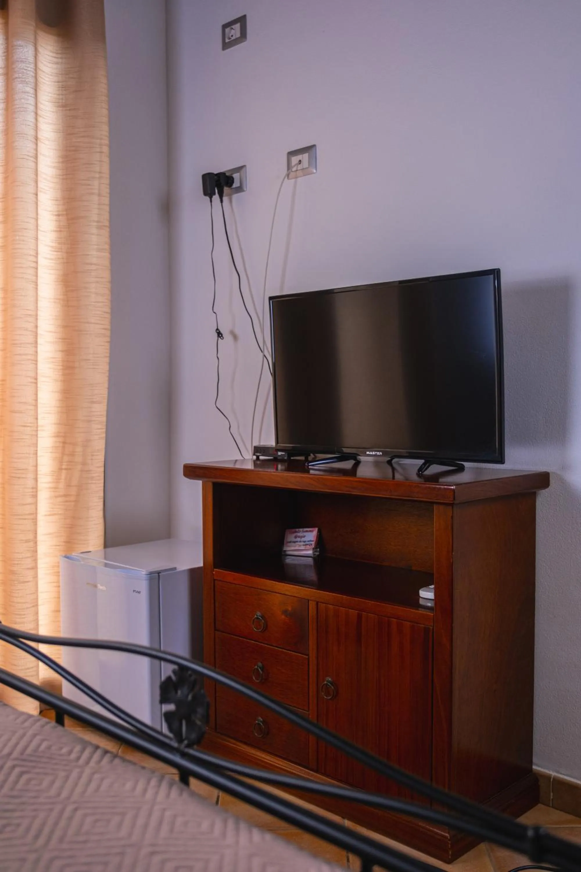 TV and multimedia in Funtana'e Mari