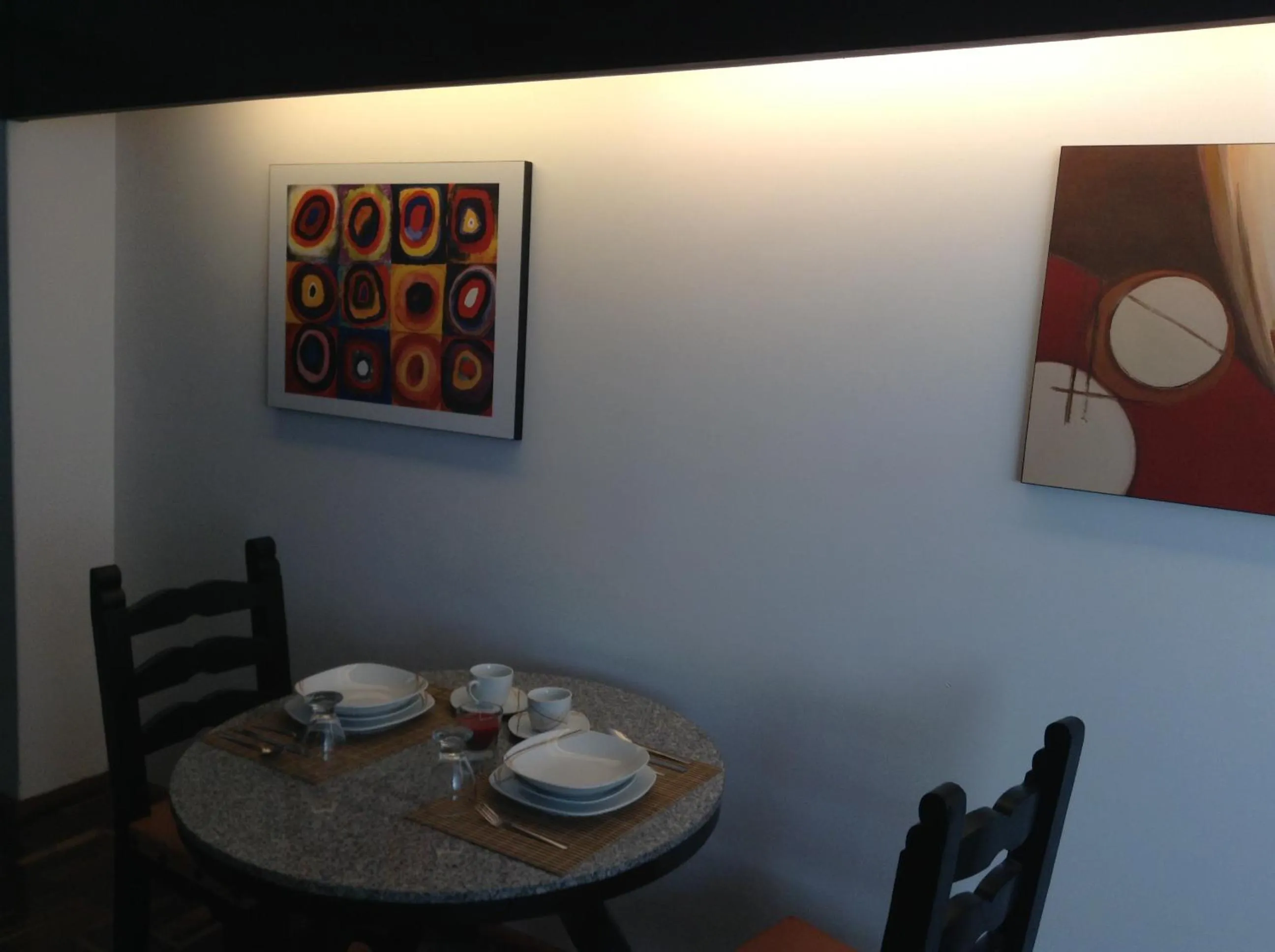 Seating area in Suites Havre