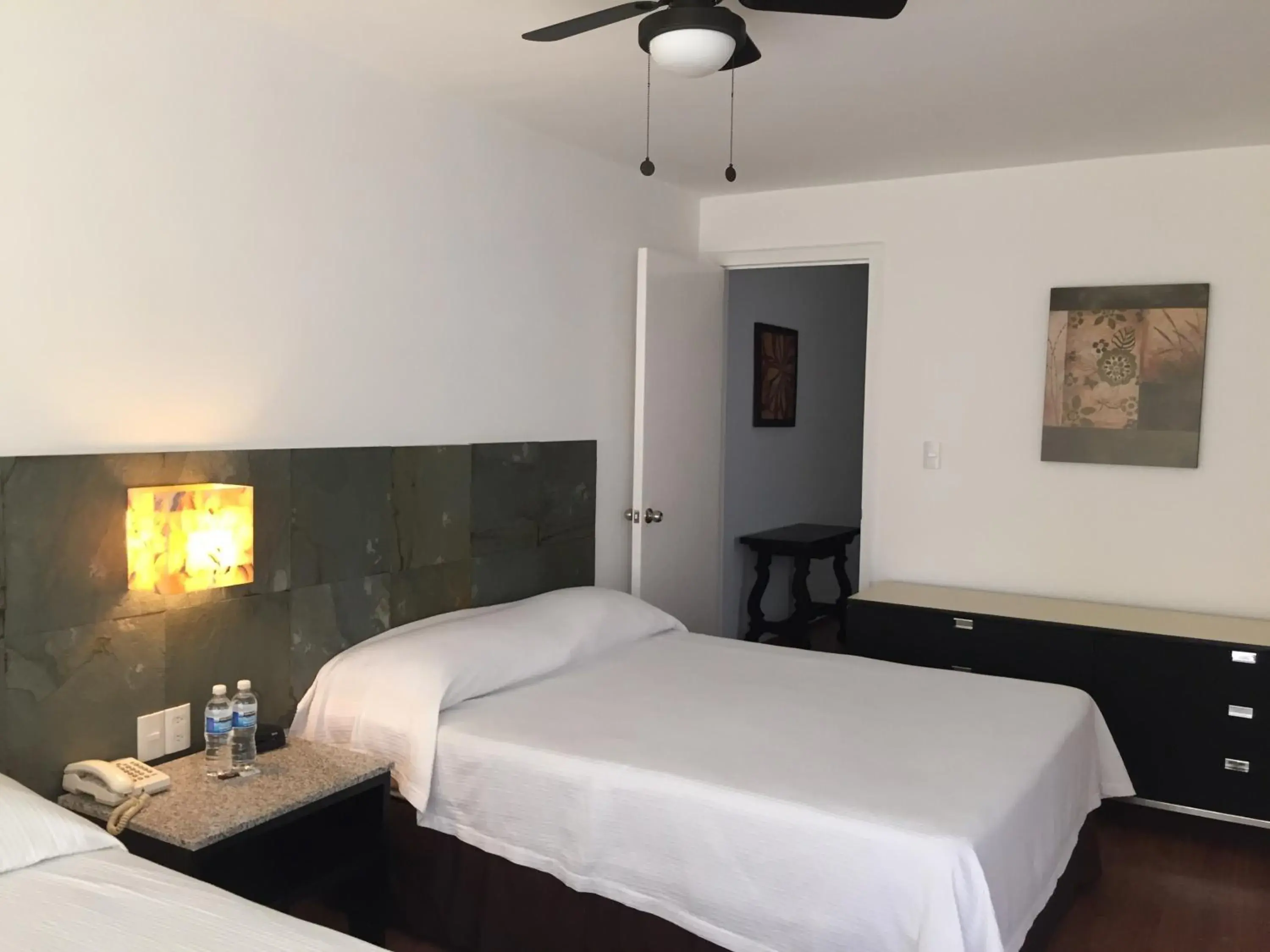 Bed in Suites Havre Bed in Suites Havre