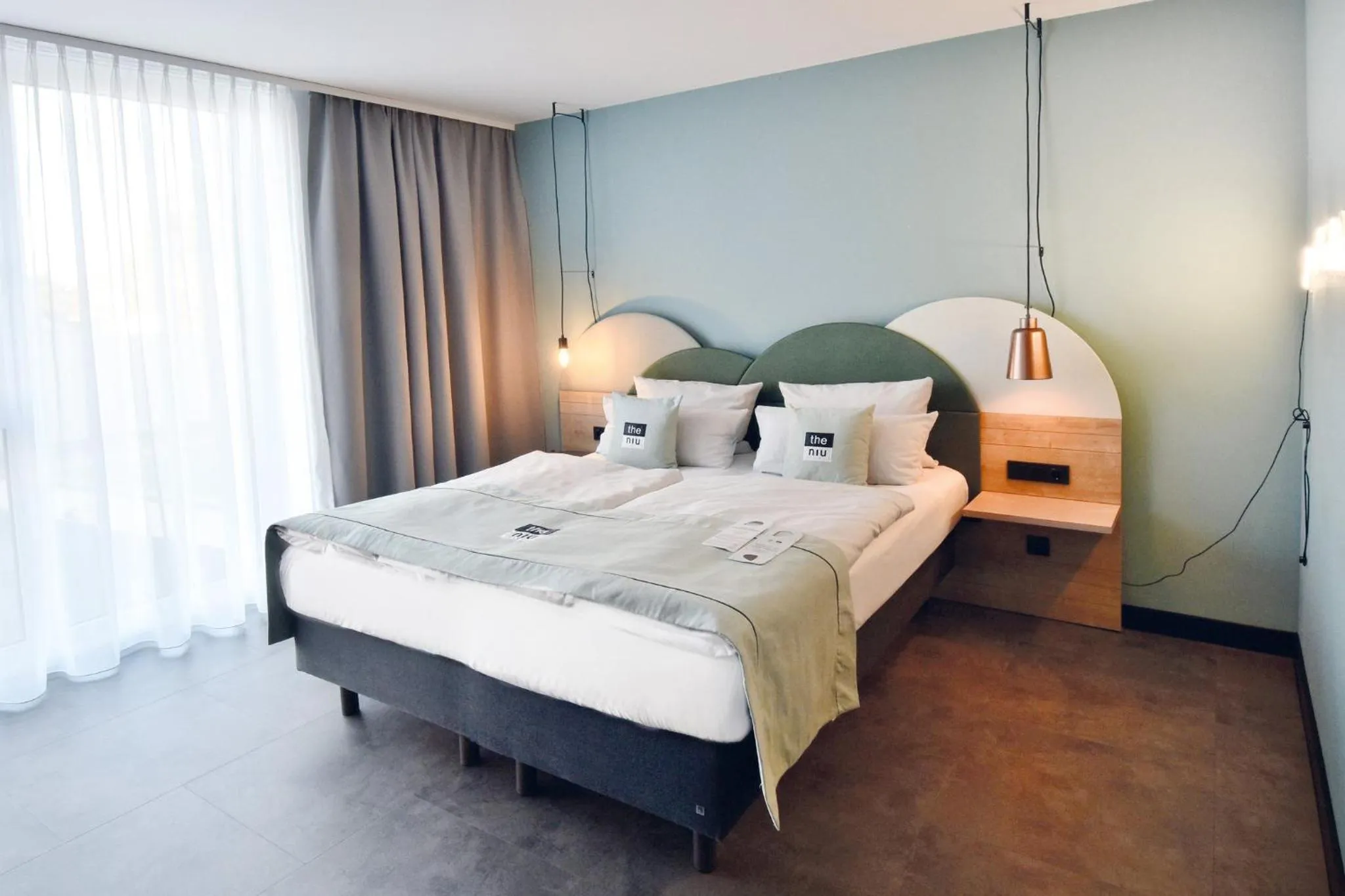 Photo of the whole room, Bed in Holiday Inn - the niu, Cure Erlangen by IHG