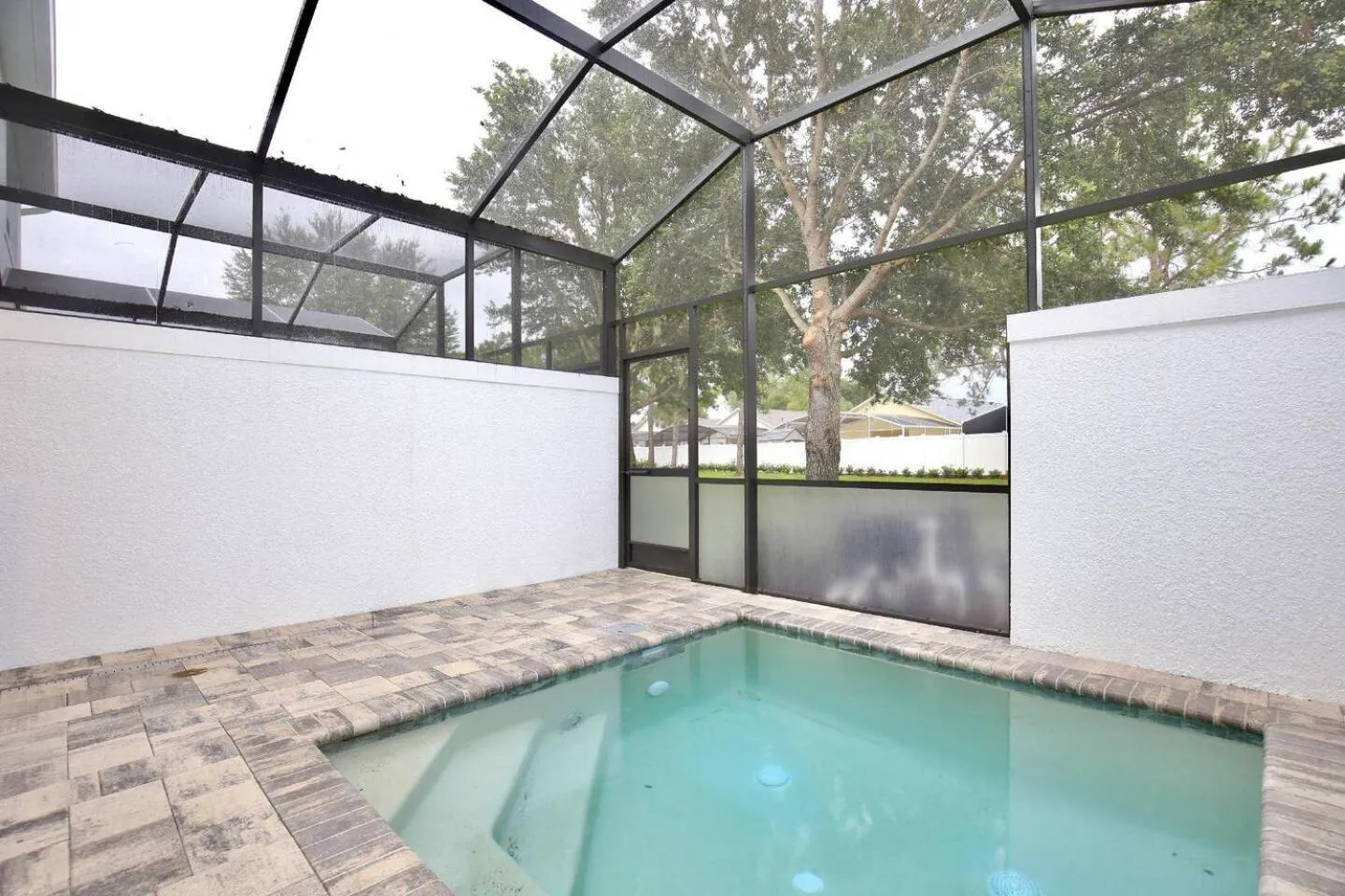 Amazing 3 bedroomloft townhouse in Hidden Forest, with private pool!
