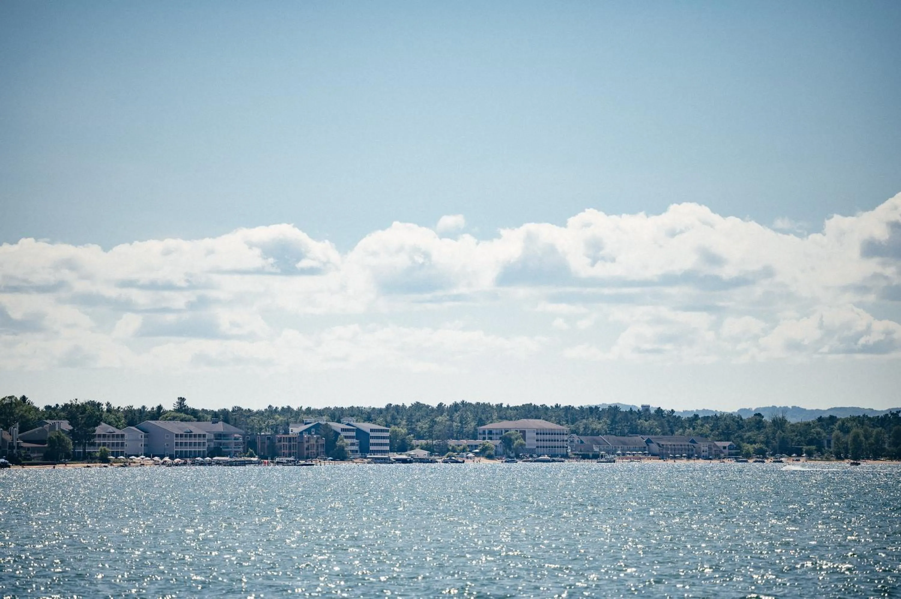 Property building in Kasa Gold Coast Inn Traverse City