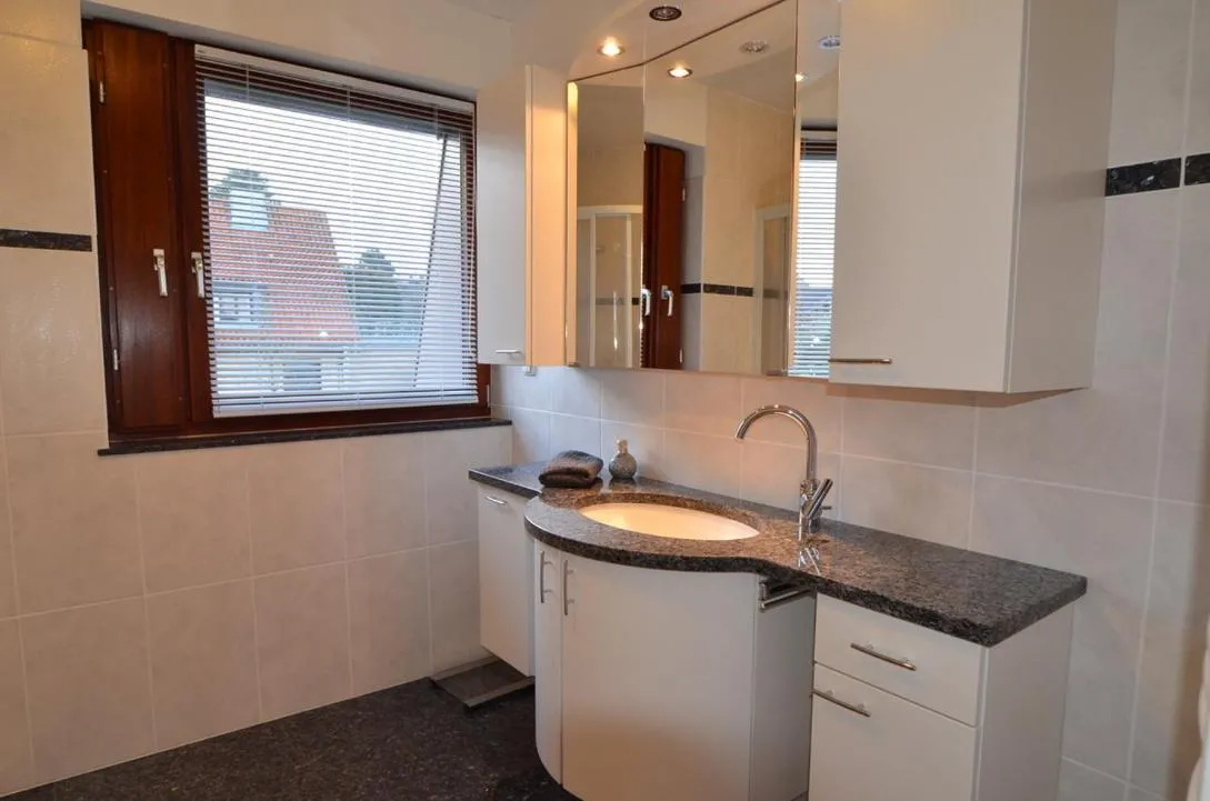 Bathroom in fewo1846 - Sundowner - luxuriöse Wohnung mit 2 Schlafzimmern und Sonnenterrasse