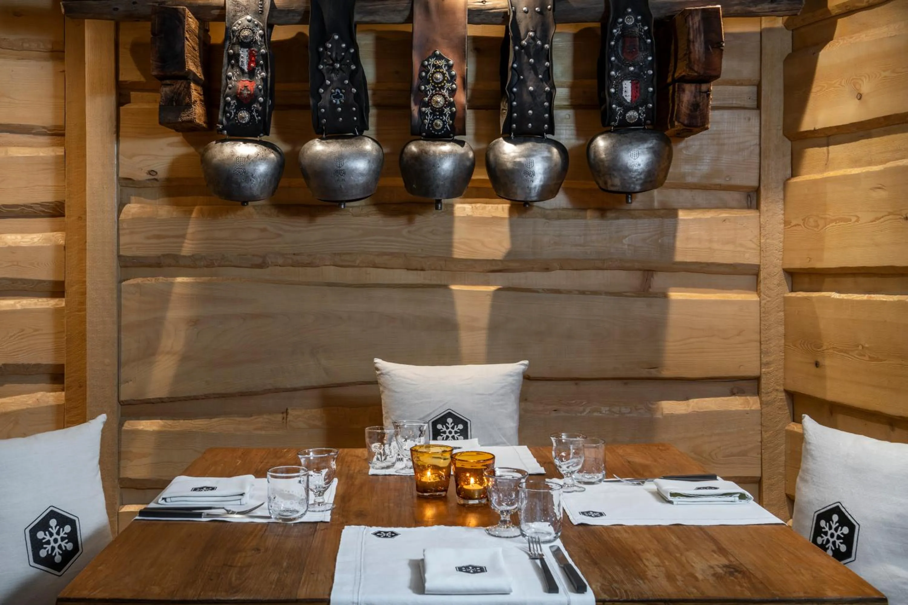 Restaurant/places to eat in Unique Hotel Post