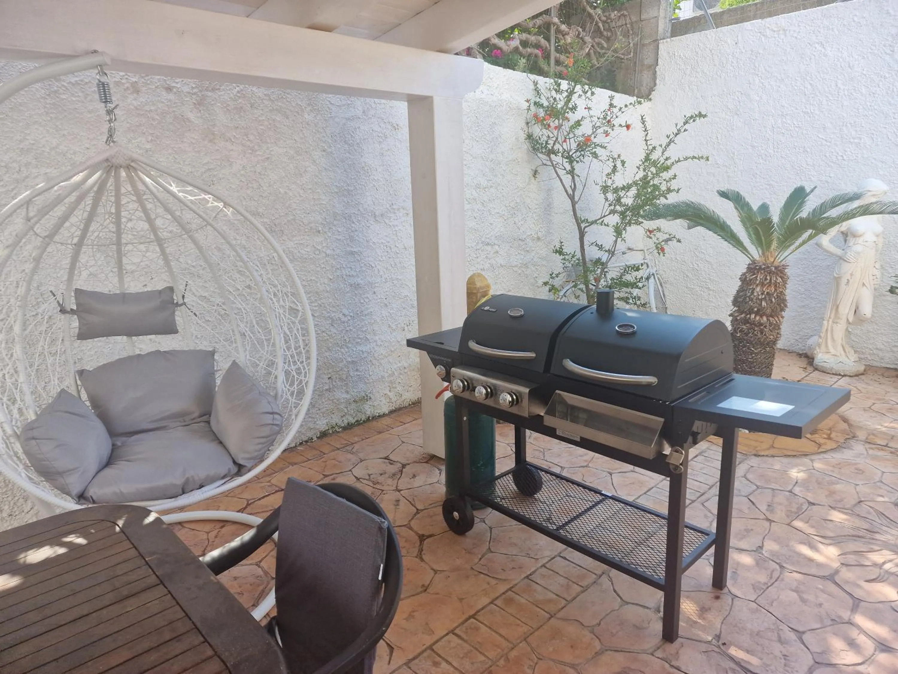 Property building in B&B Villa Terranova