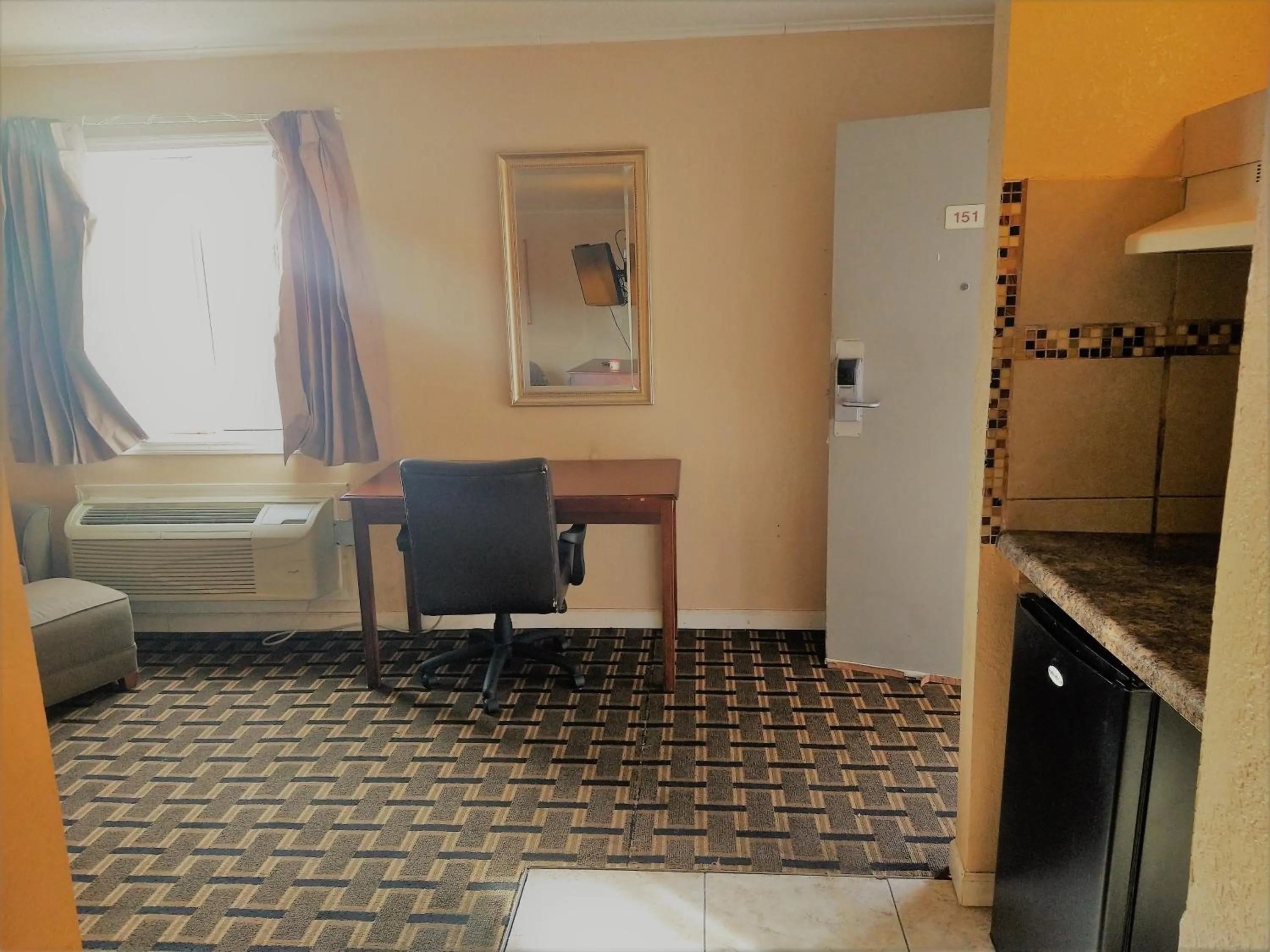 Seating area in Grandview Plaza Inn