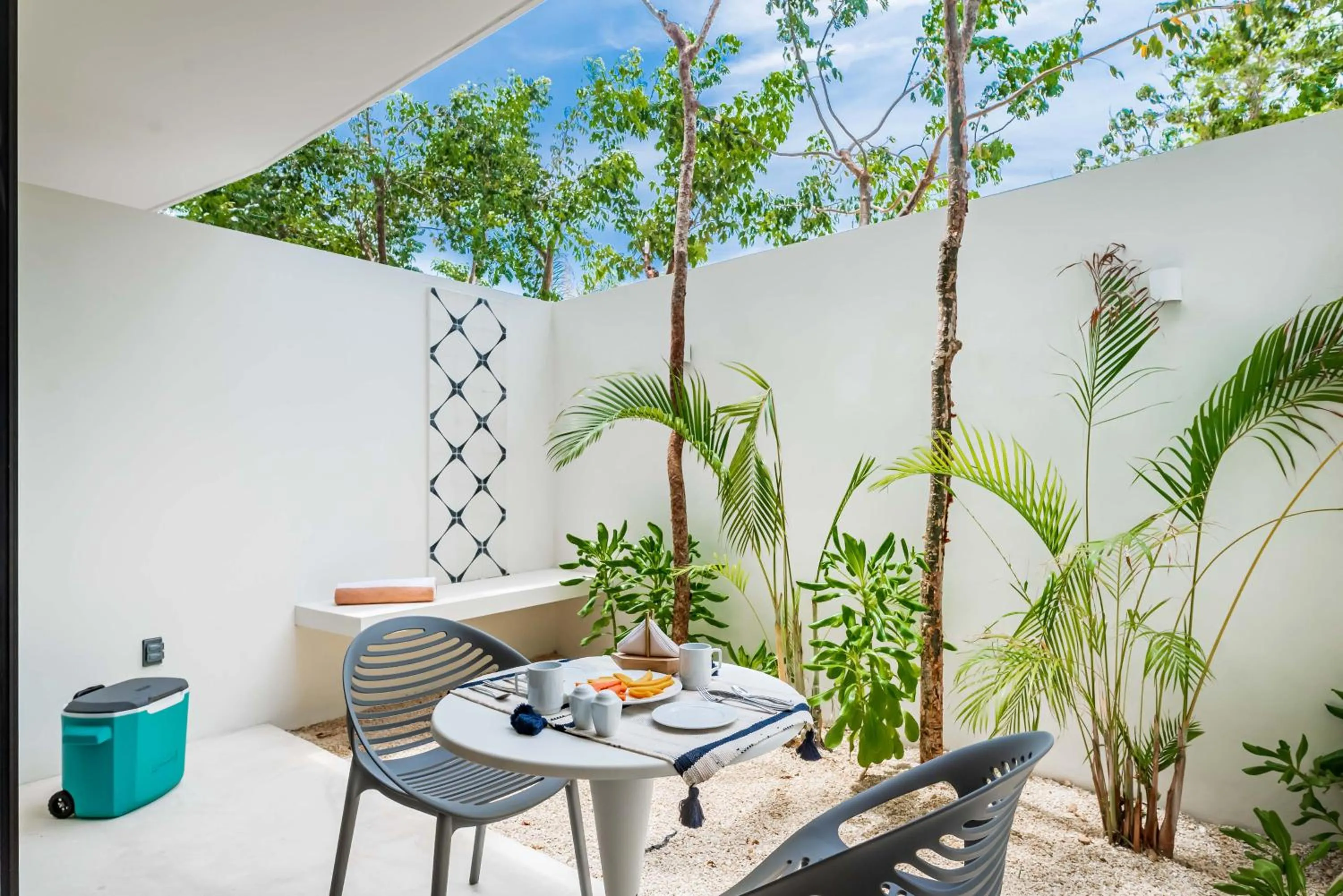 Garden in Central Park Lagunas by Sandy Powerful