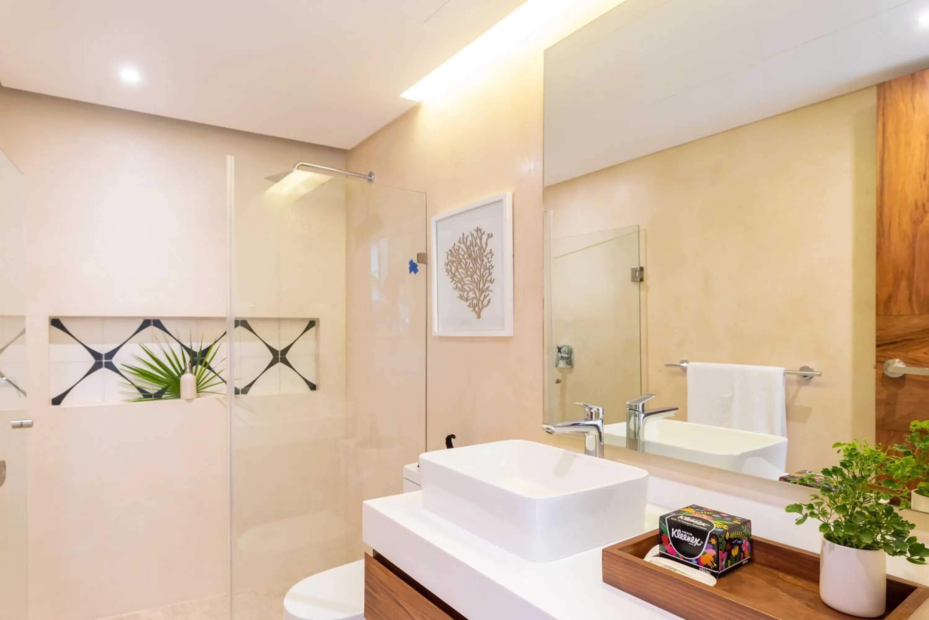 Bathroom in Central Park Lagunas by Sandy Powerful