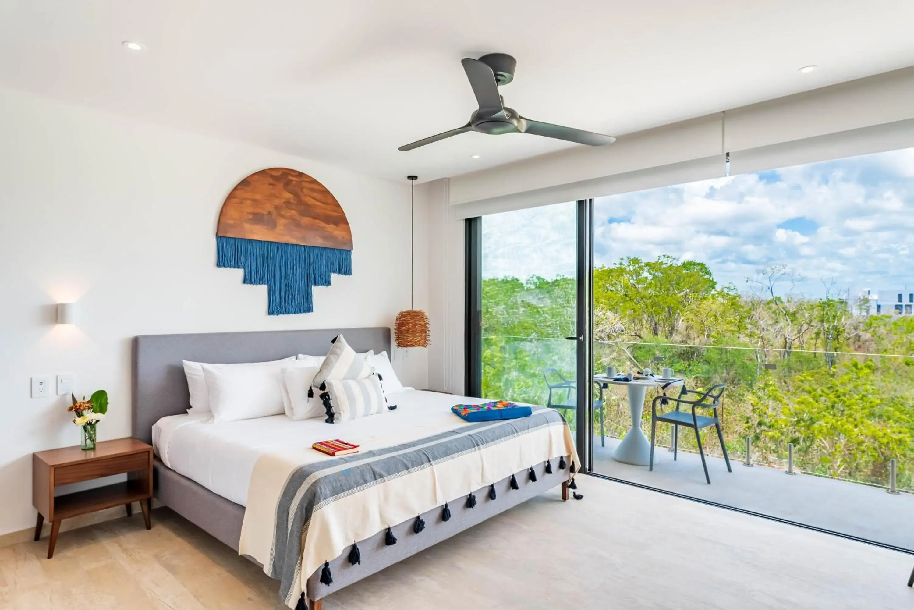 King Studio in Central Park Lagunas by Sandy Powerful King Studio in Central Park Lagunas by Sandy Powerful