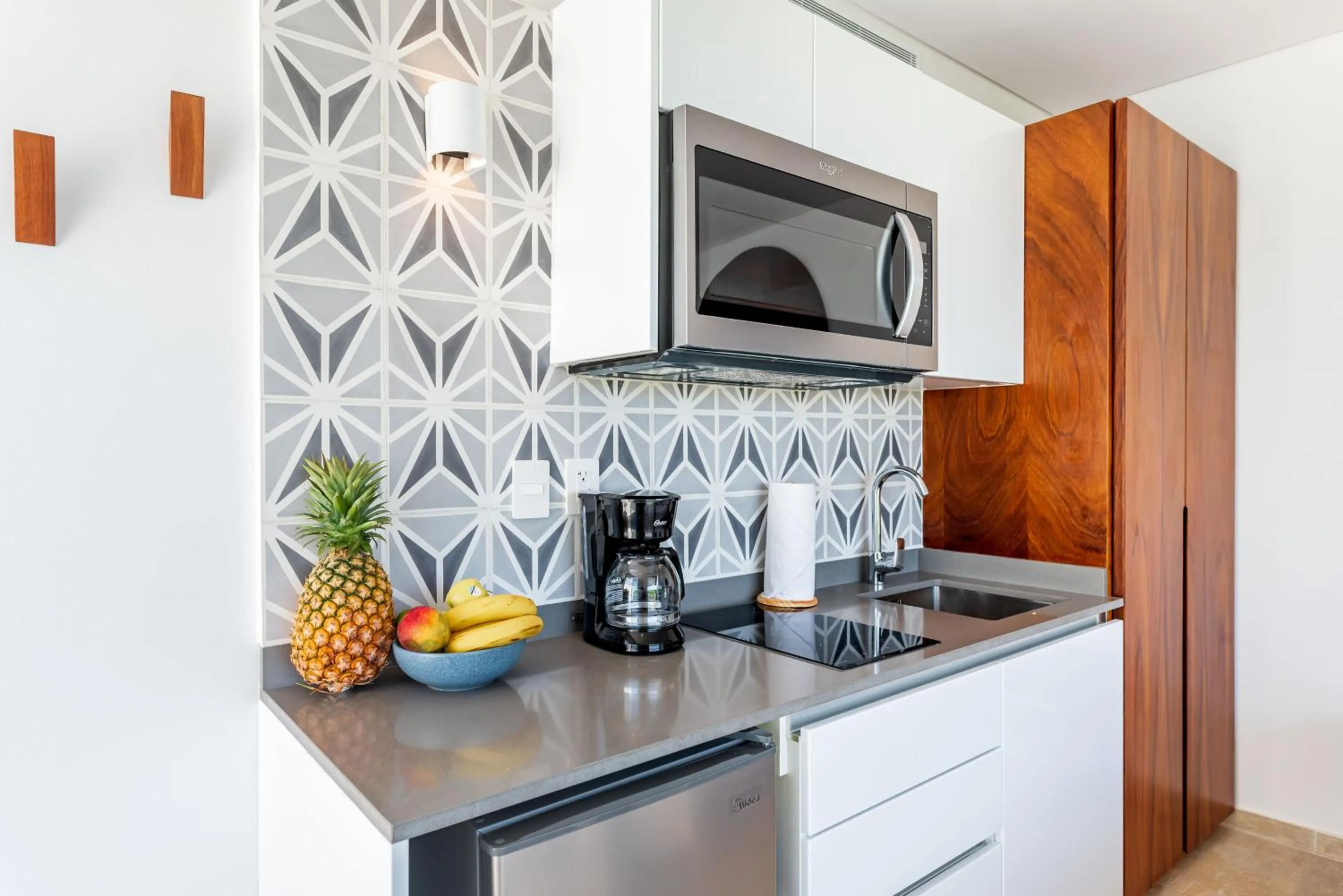 Kitchen or kitchenette in Central Park Lagunas by Sandy Powerful