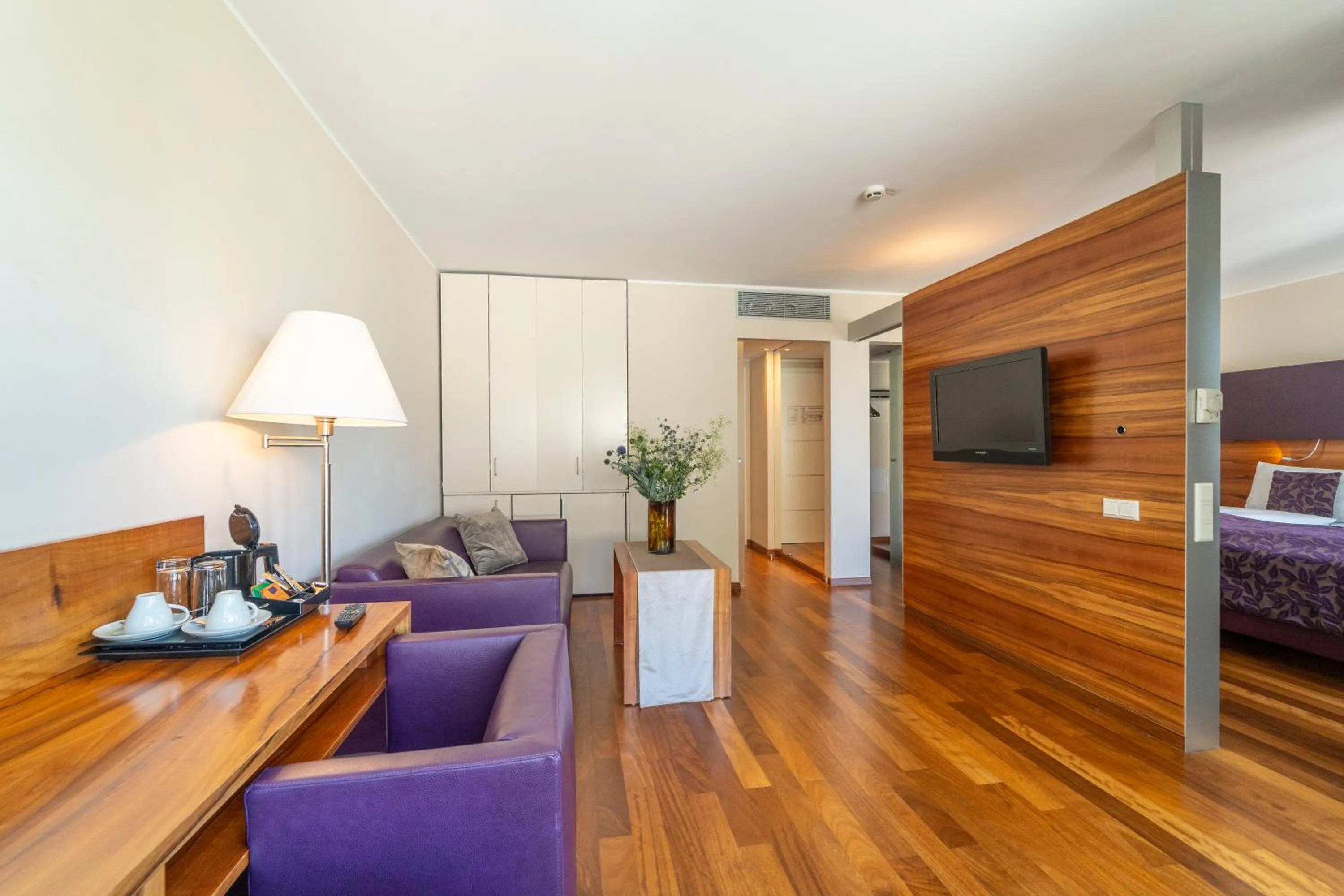 TV and multimedia, Bed in Pakat Suites