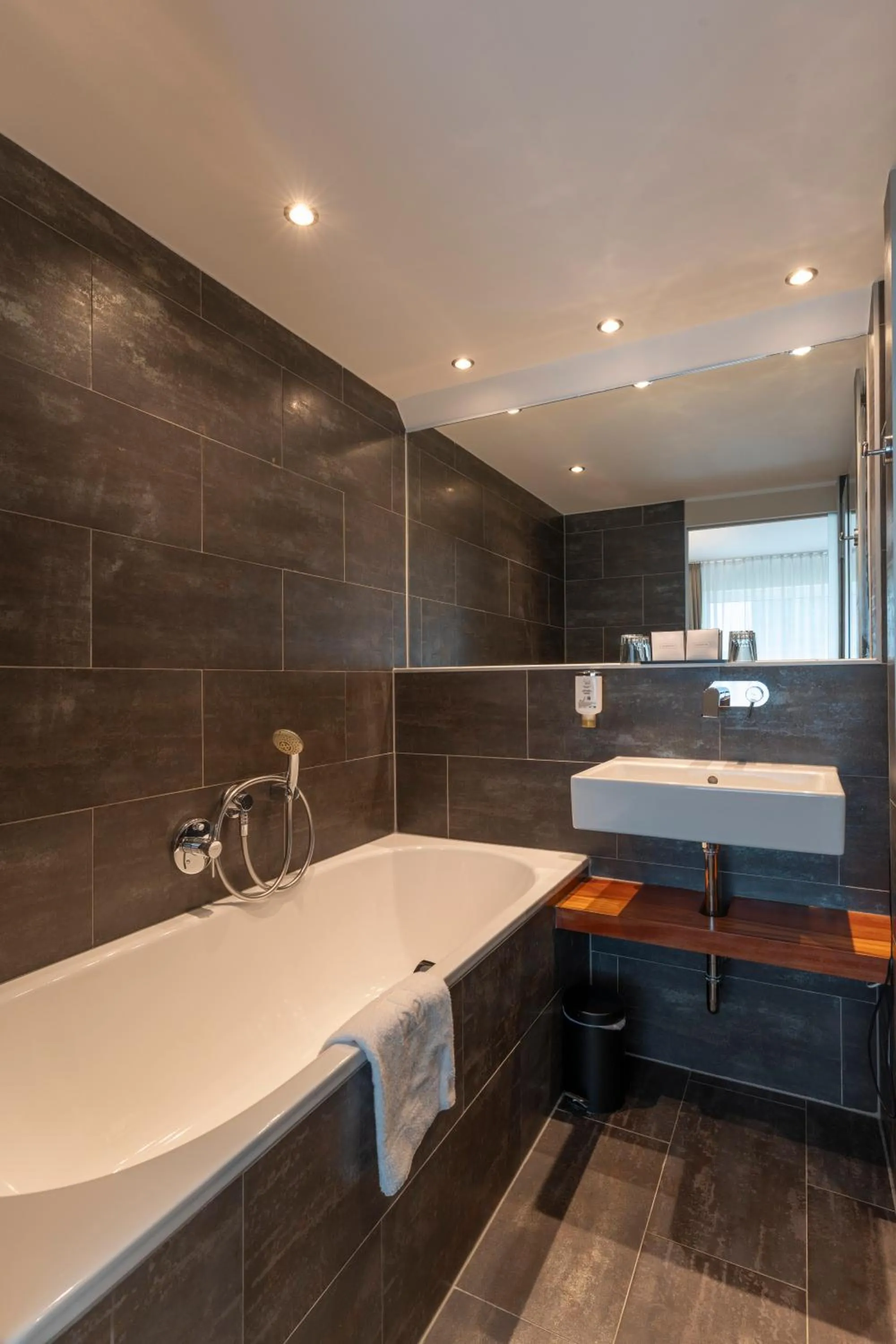 Bath in Pakat Suites