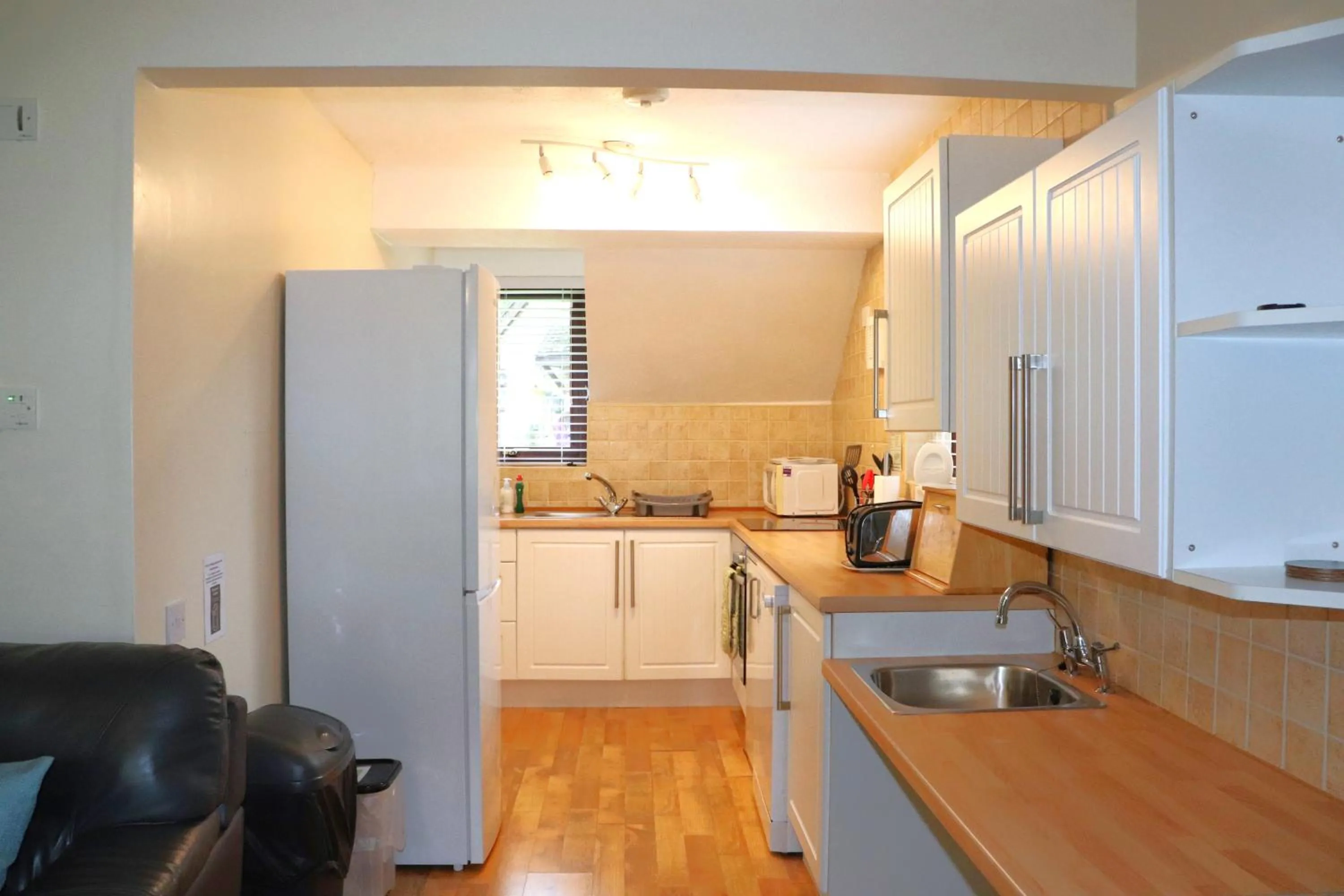 Kitchen or kitchenette in Glyndley Manor Cottages