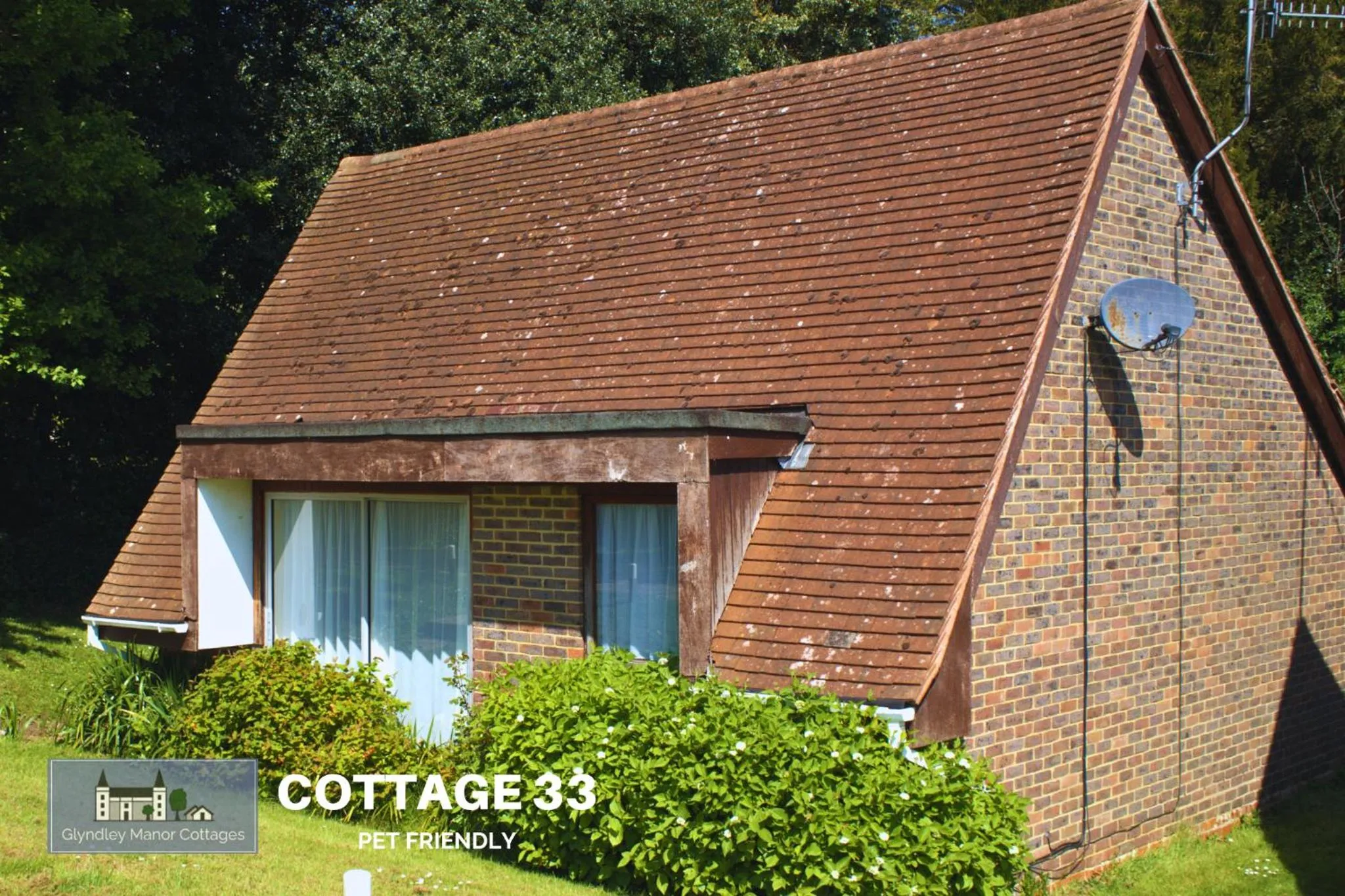 Property building in Glyndley Manor Cottages