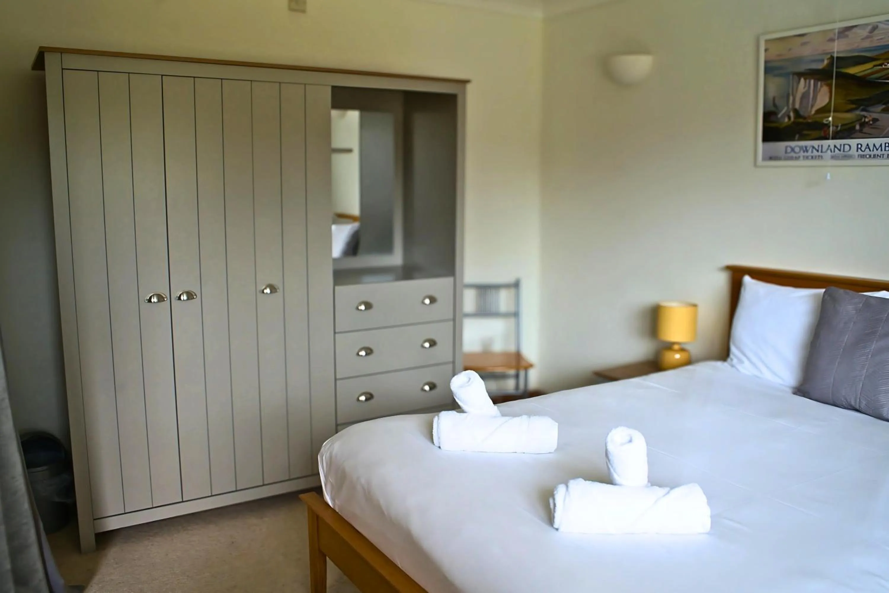 Bedroom, Bed in Glyndley Manor Cottages