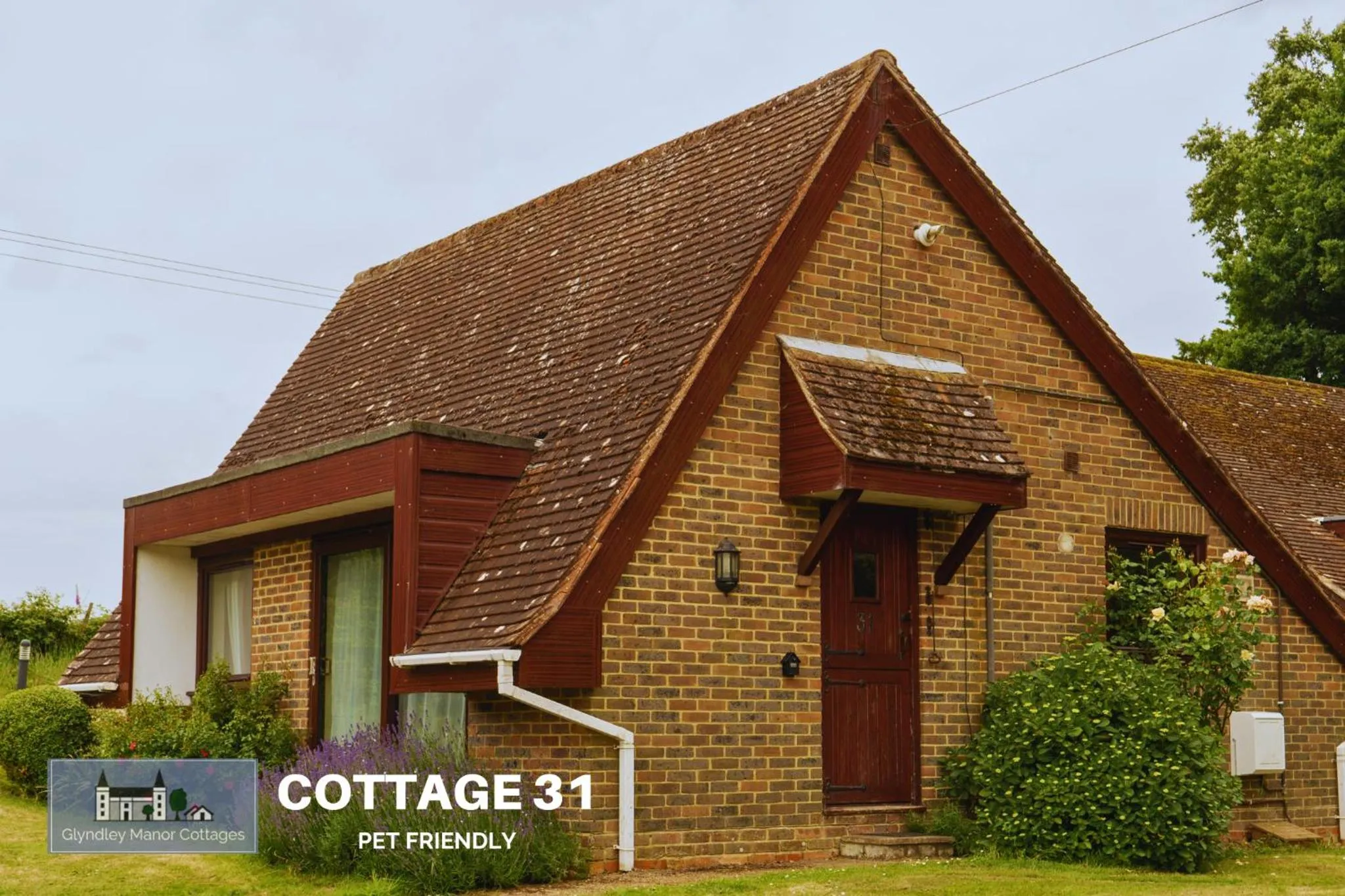 Property building in Glyndley Manor Cottages