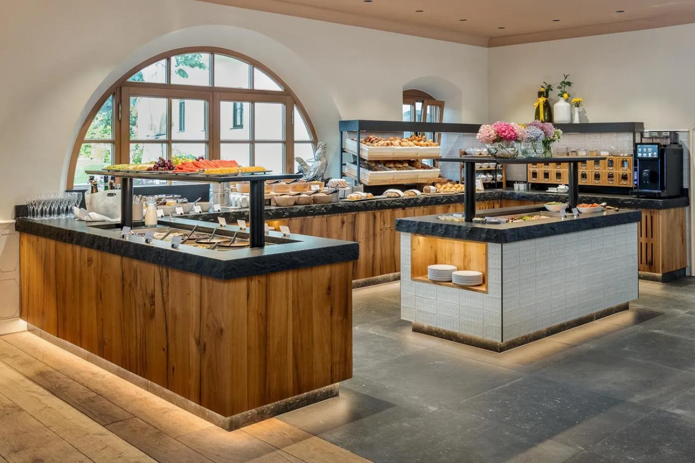 Food in Hotel Gut Ising