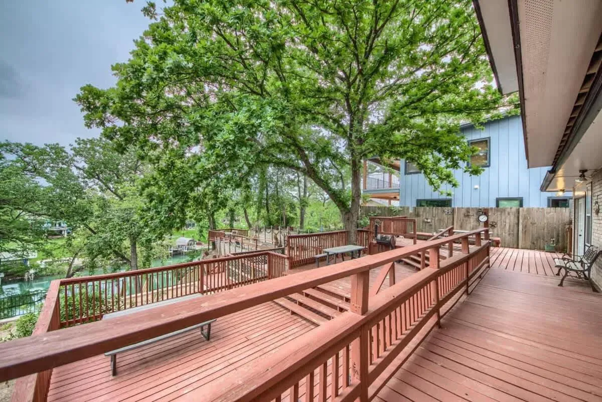 Texas River Haus LD 1683