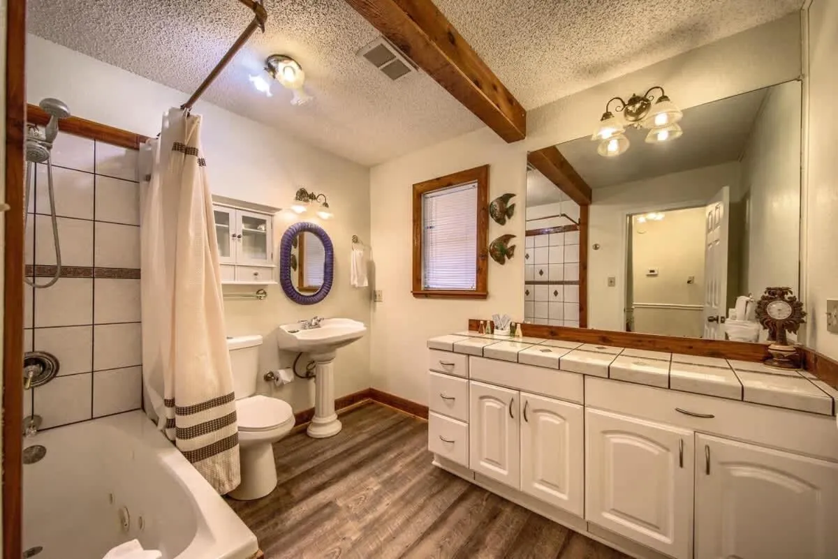 Texas River Haus LD 1683