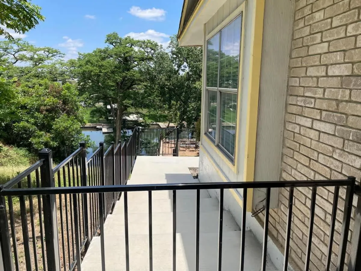 Texas River Haus LD 1683