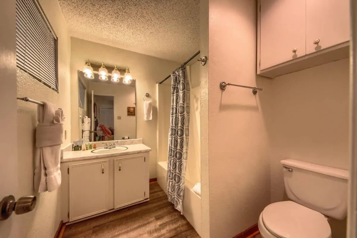 Texas River Haus LD 1683