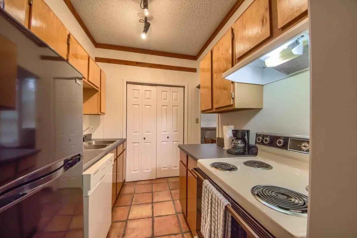 Texas River Haus LD 1683