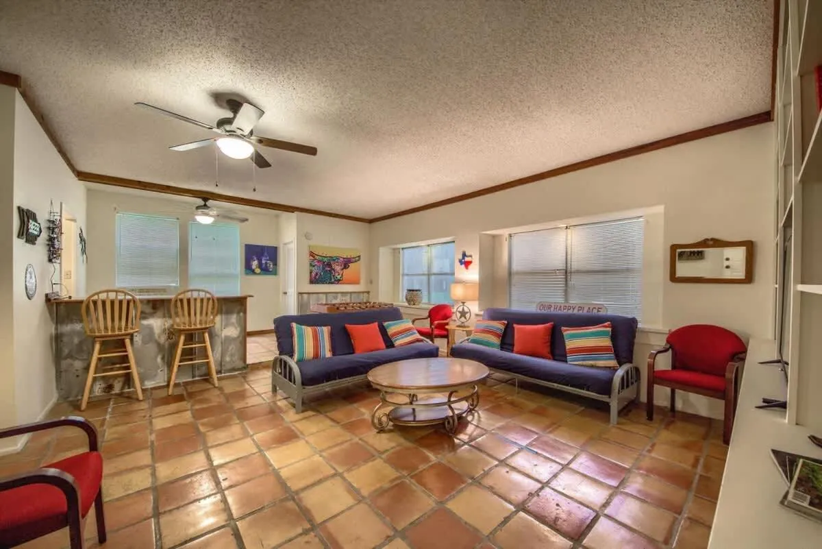 Texas River Haus LD 1683