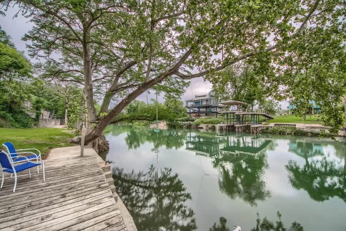 Texas River Haus LD 1683